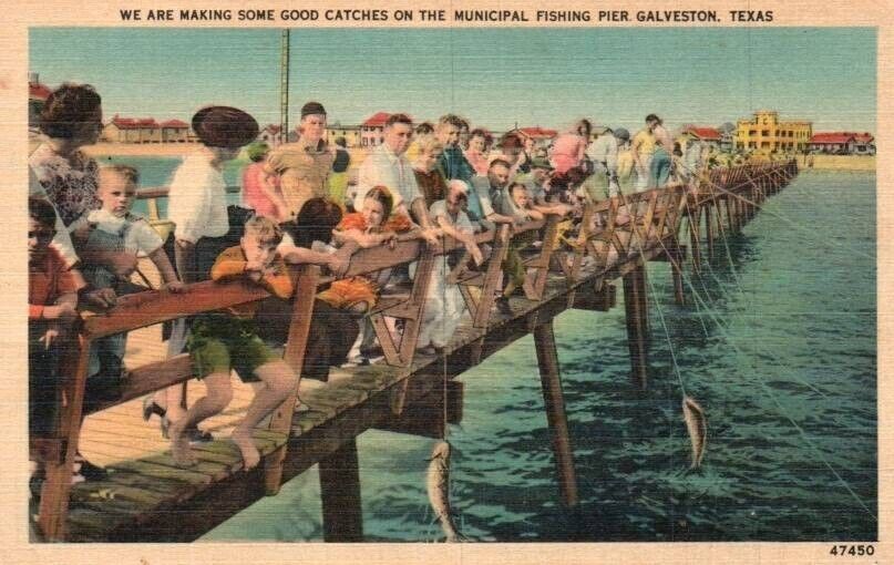 Vtg Postcard People Fishing at the Municipal Pier Galveston, TX Unposted