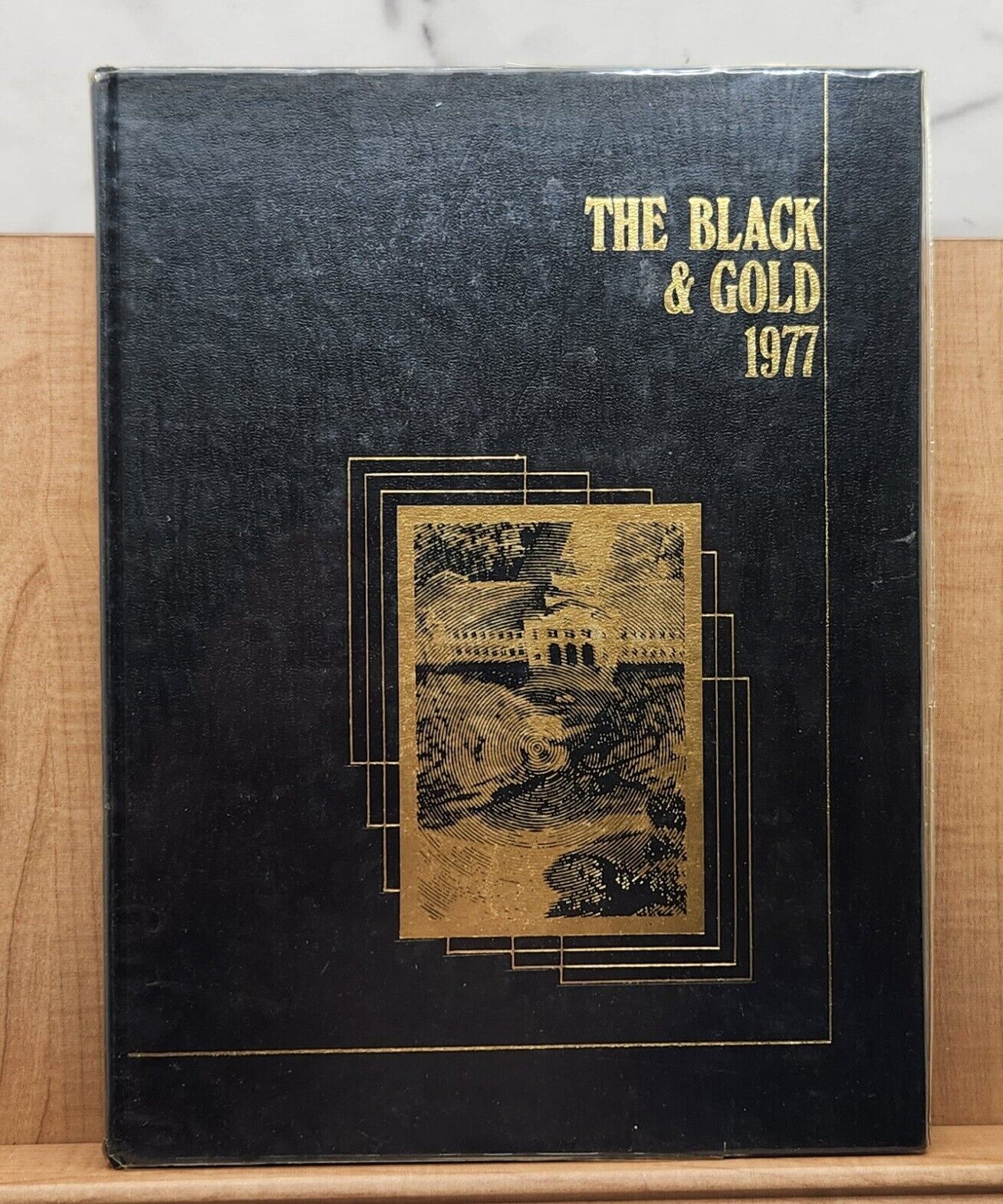 1977 McKinley  High School Hawaii Annual Yearbook Black & Gold Tigers