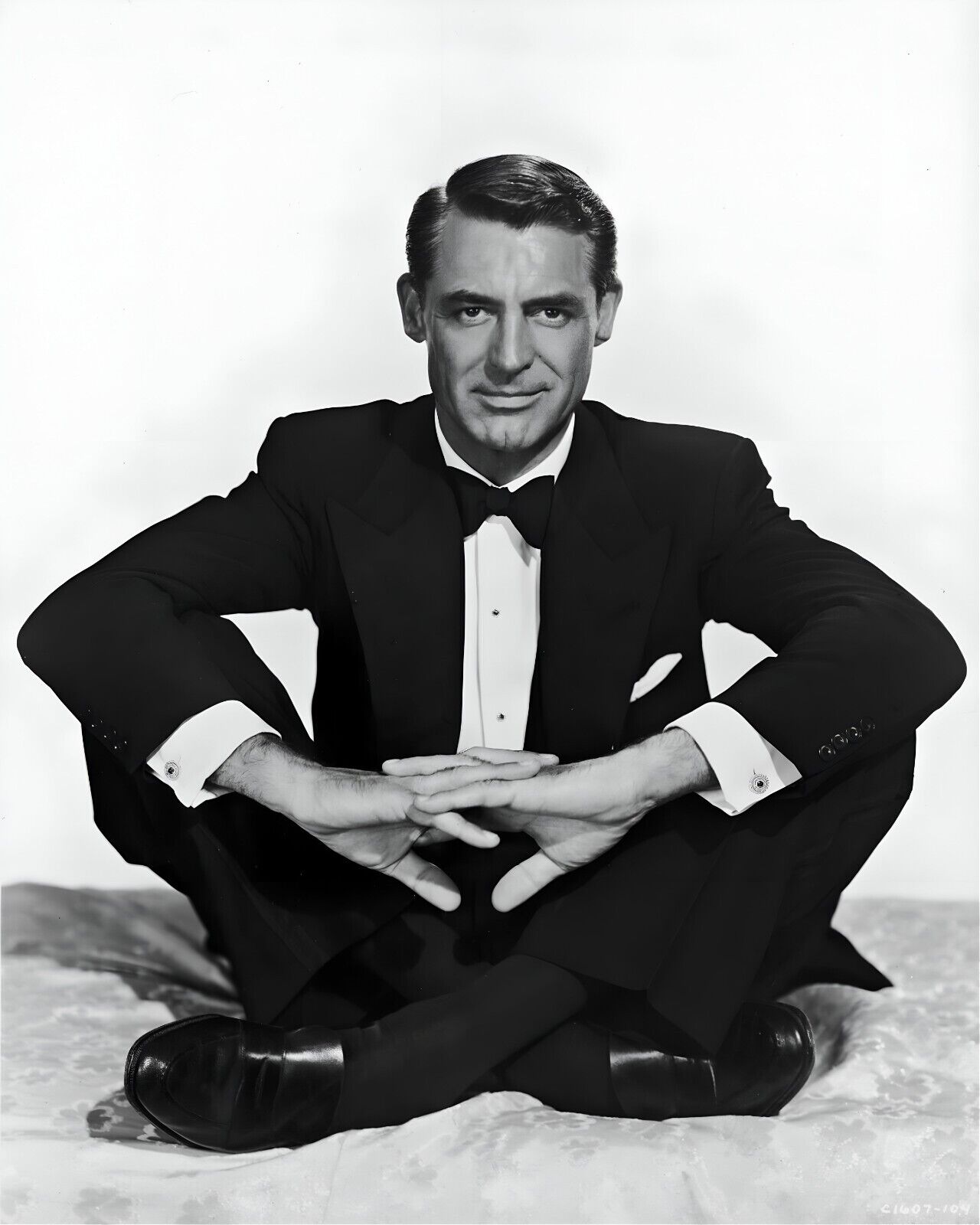 Cary Grant 8 x 10 Photo Picture OId Hollywood Art Print Photograph