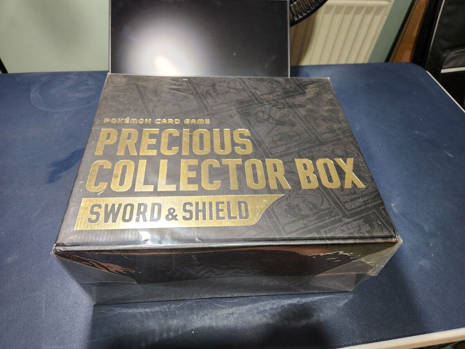 Pokemon Sword & Shield Precious Collector Box - Chinese