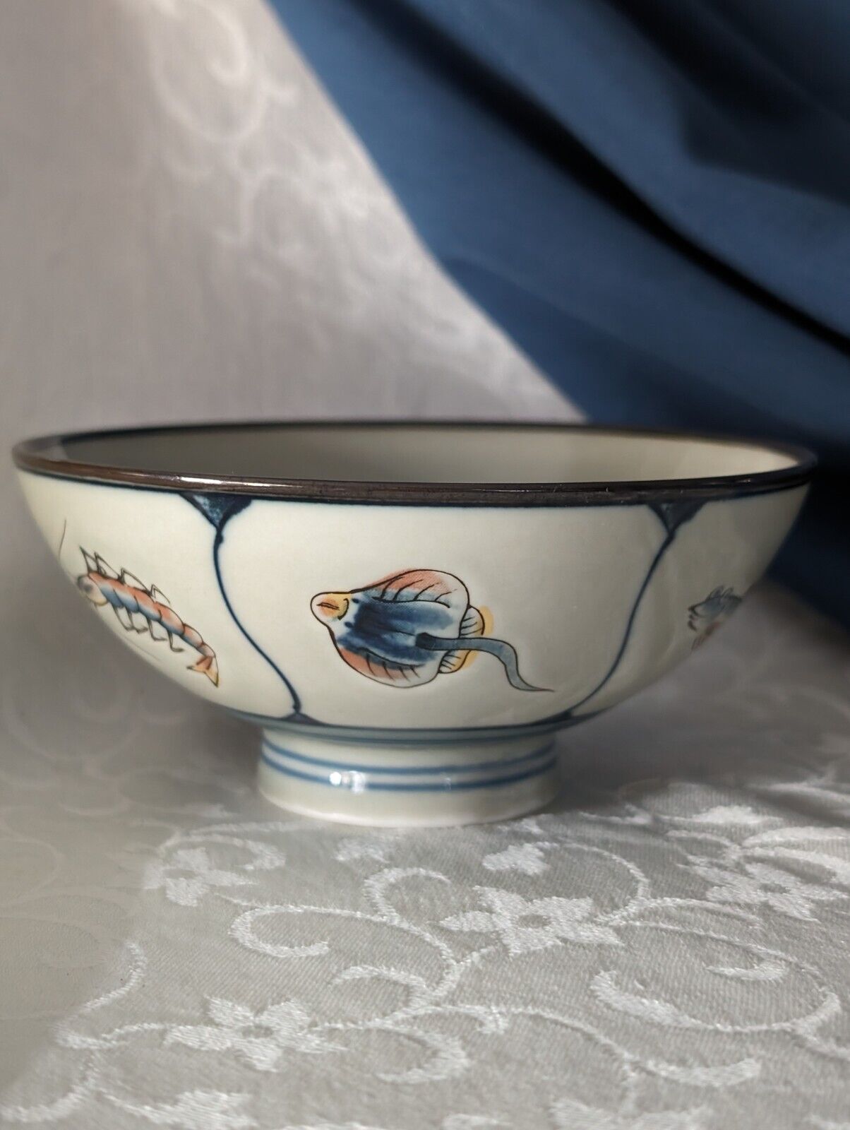Vintage Fine Chinese Porcelain Sea Animals Soup Rice Bowl Vivid Colors Pre-owned