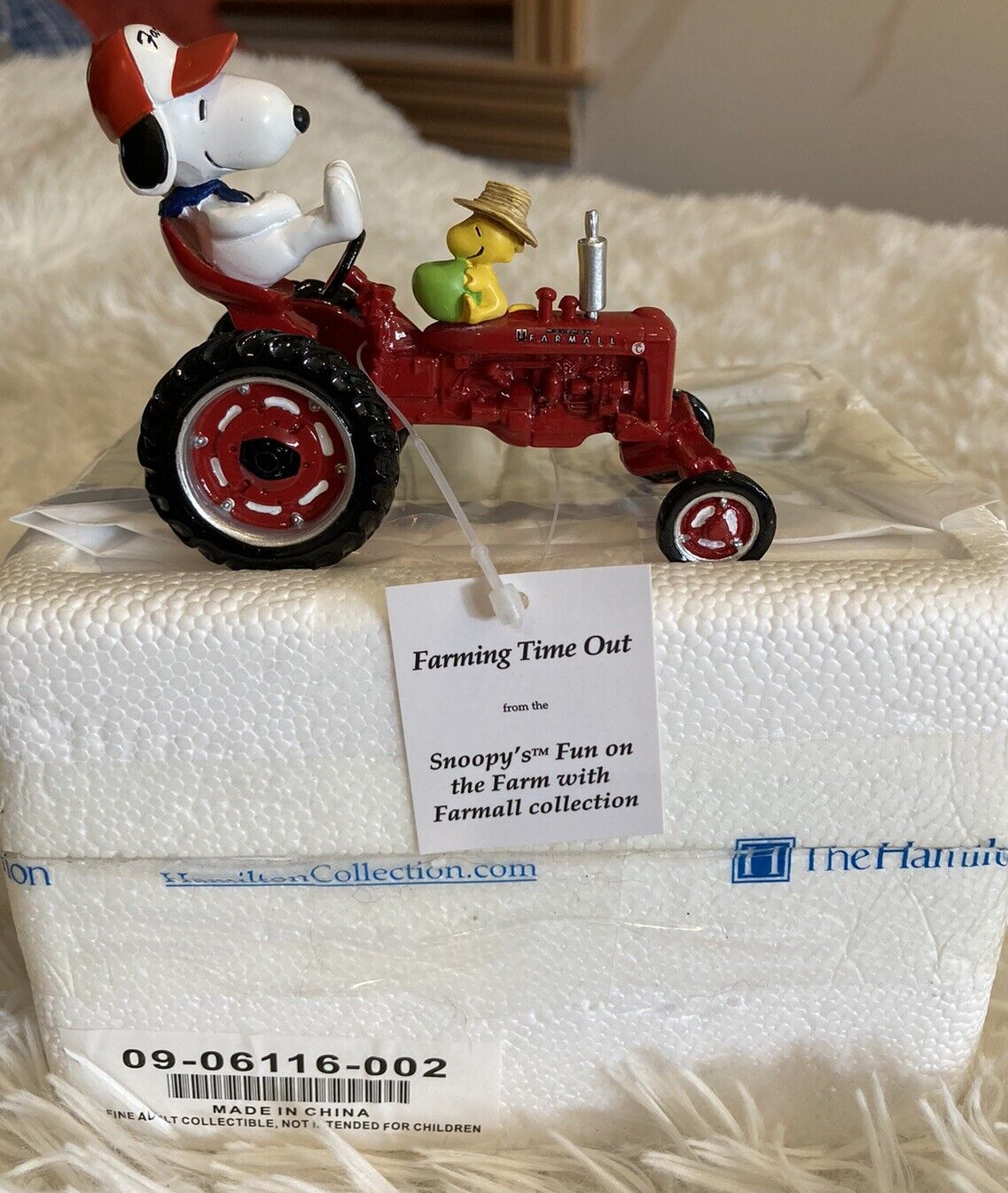 Hamilton Collection Peanuts Snoopy “ Farming Time Out “ Farmall Tractor NWT