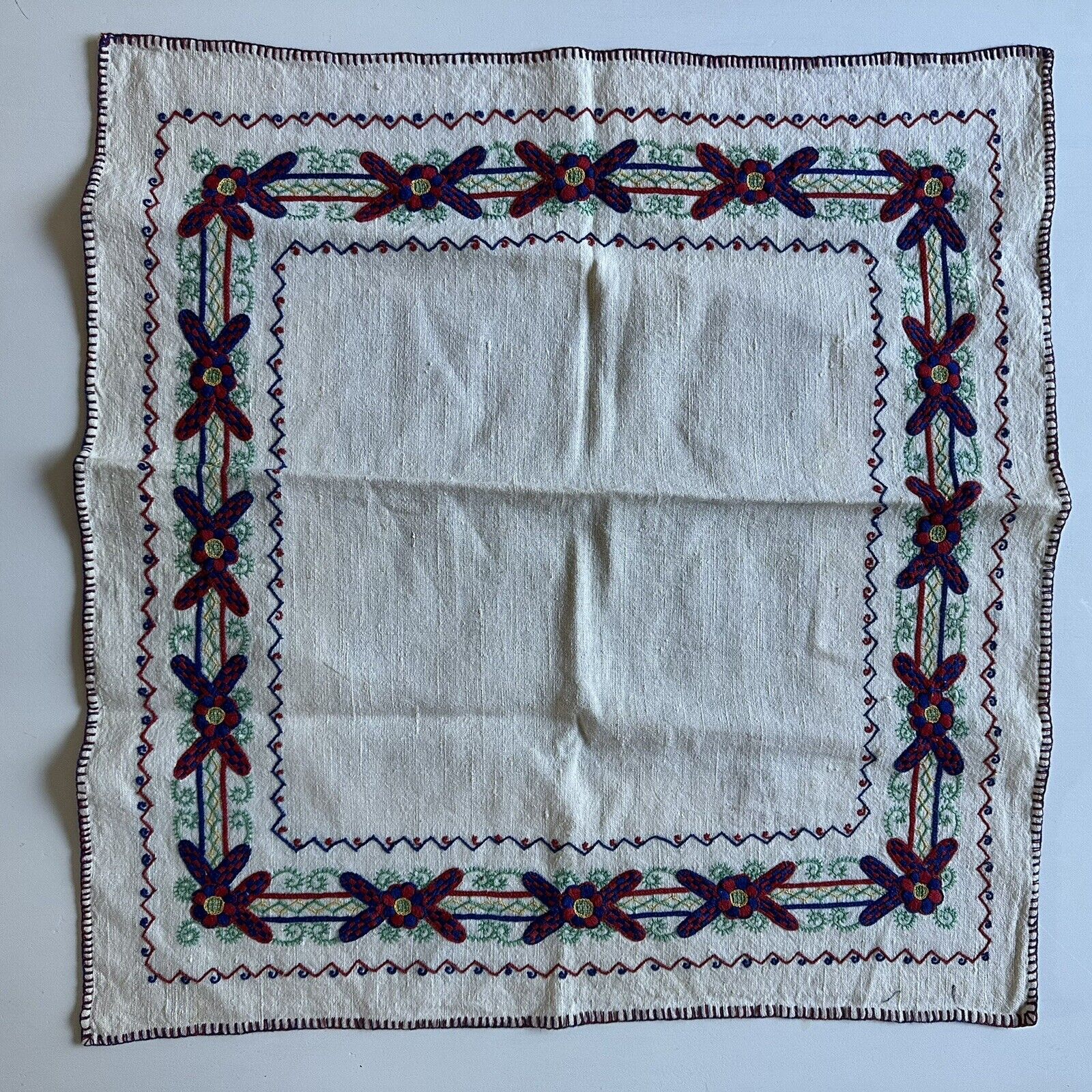 Vintage Hand Embroidered Hungarian 25.5\