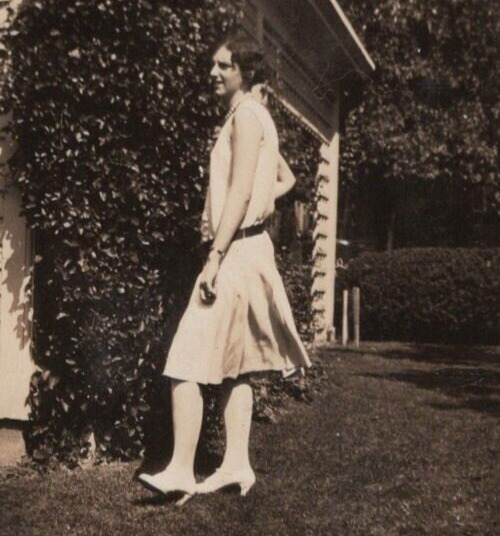 5V Photograph 1929 Portrait Profile Pretty Woman Flapper Era