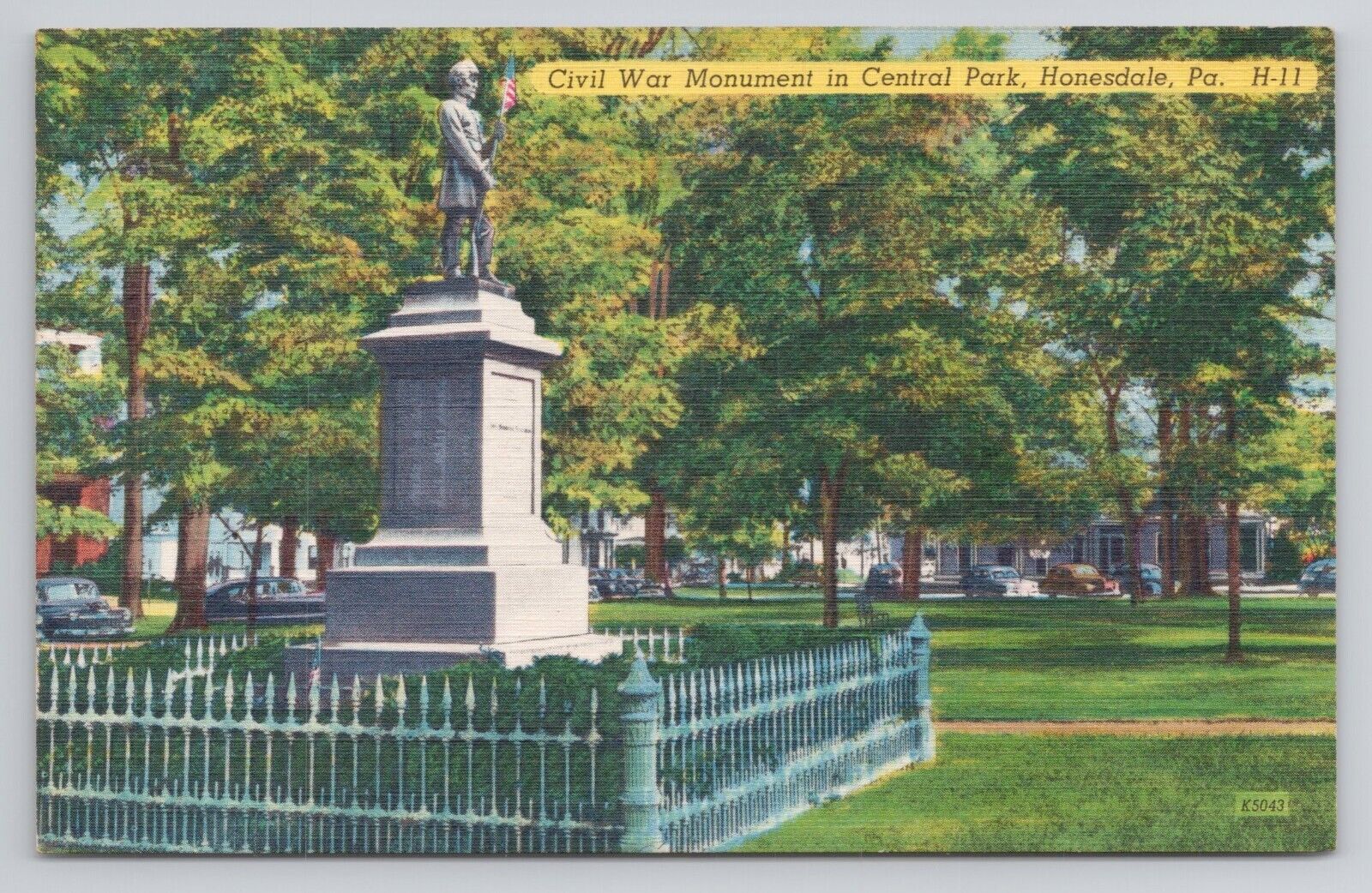 Civil War Monument in Central Park Honesdale Pa Linen Postcard No 5074