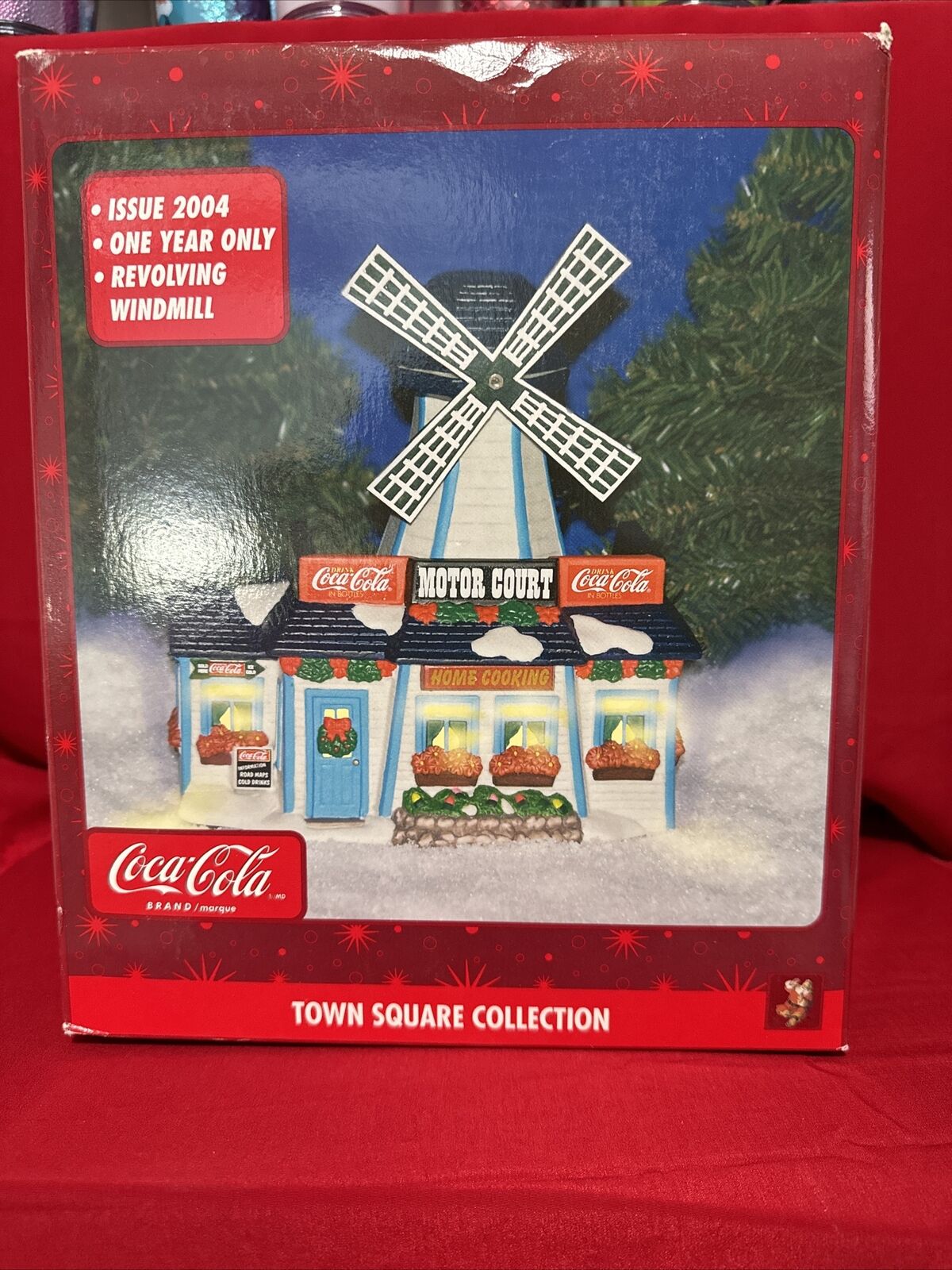 Coca-Cola Town Square Collection  2004 Motor Court