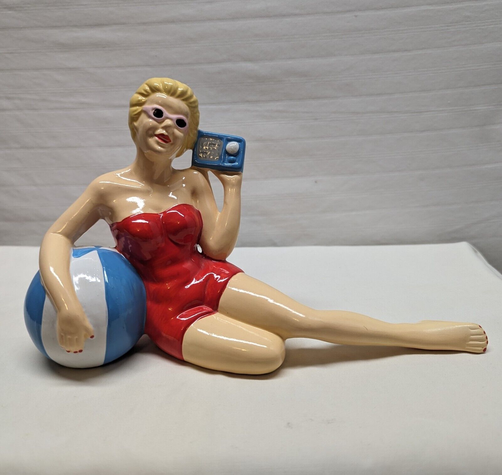 Vintage 1987 ceramic 1950s swimsuit girl from Leadworks