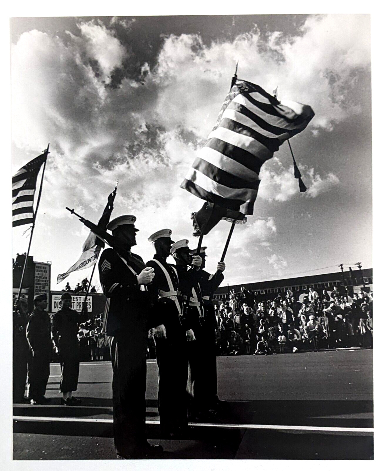 1962 US Marine Corp Parade American Flags Boy Scouts Crowd Vintage Press Photo