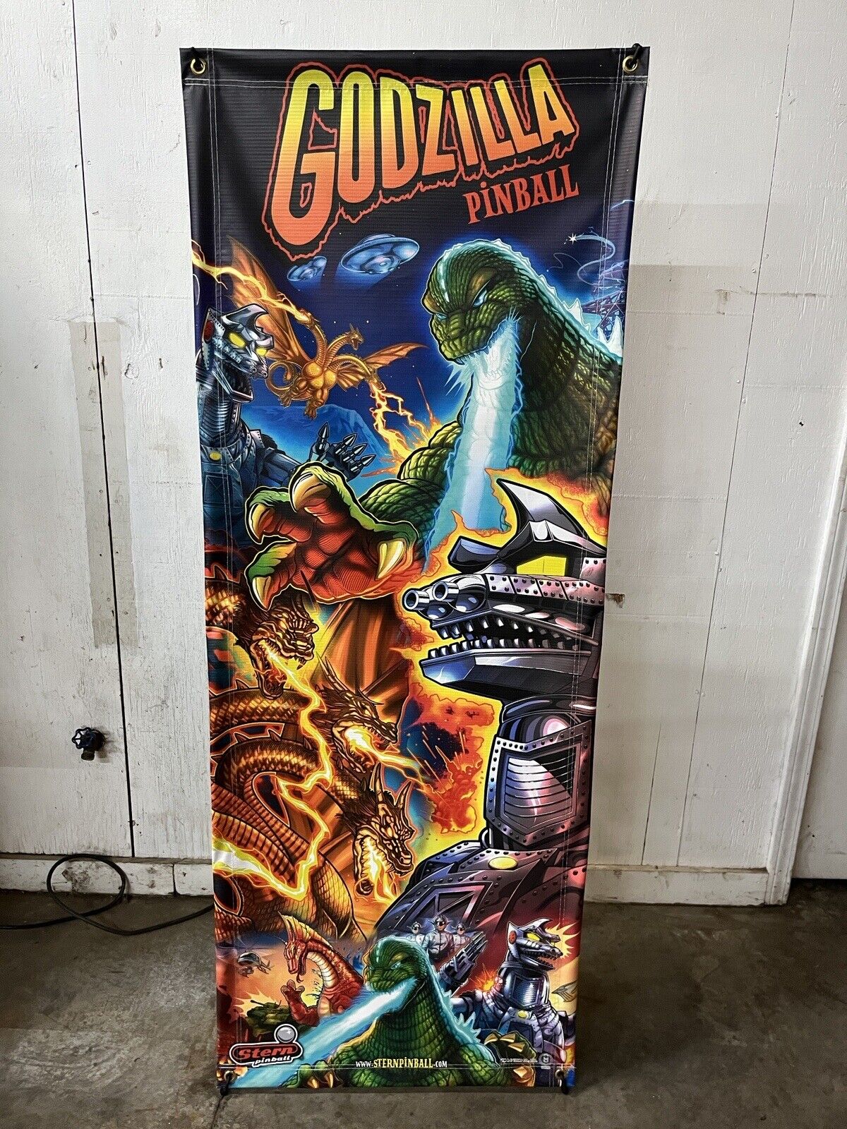 Stern Godzilla Pinball Machine Banner 24\' x 62\'