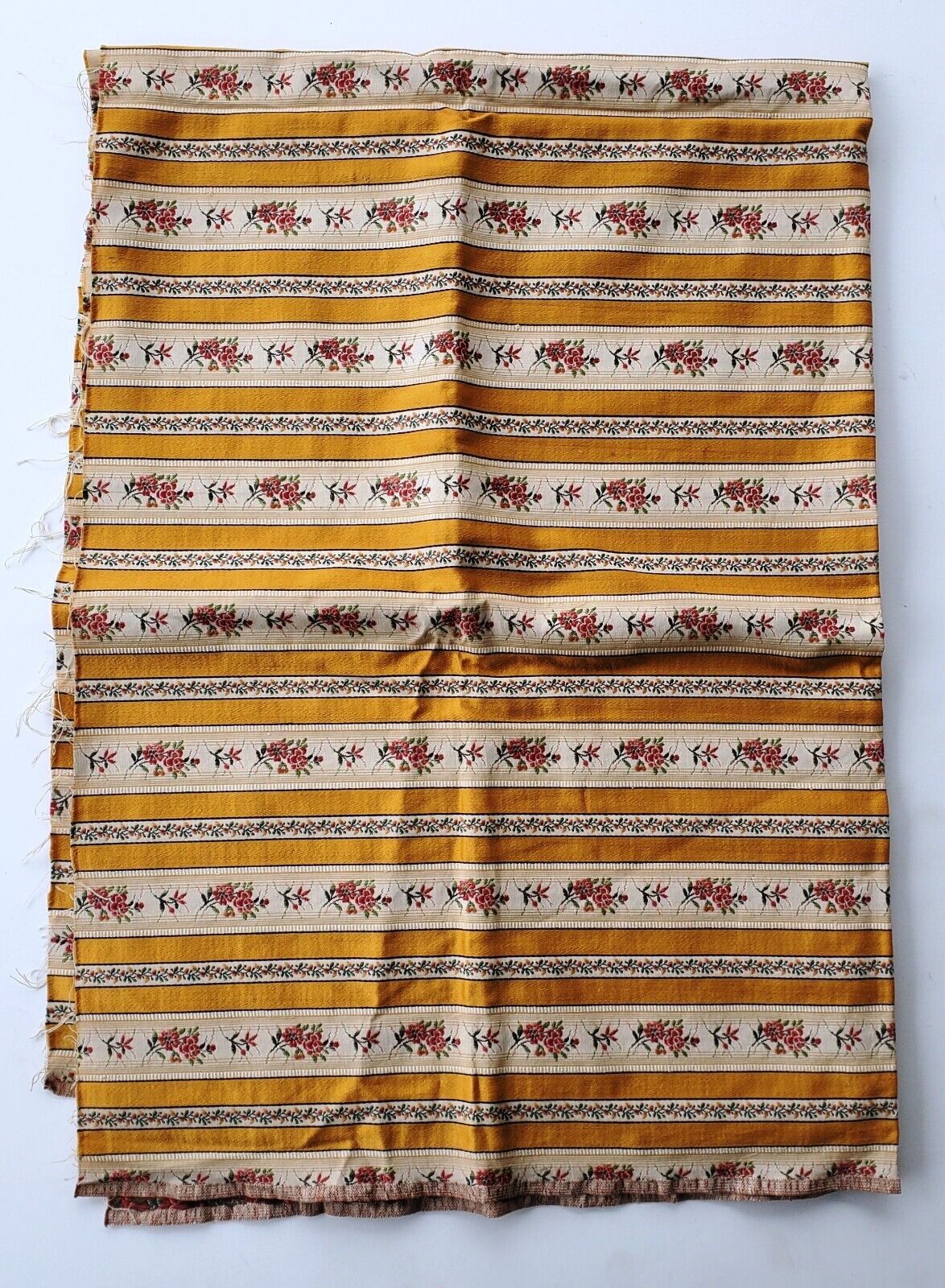 Gorgeous Vintage Golden Striped Shabby Chic Provencal Fabric Floral 54\
