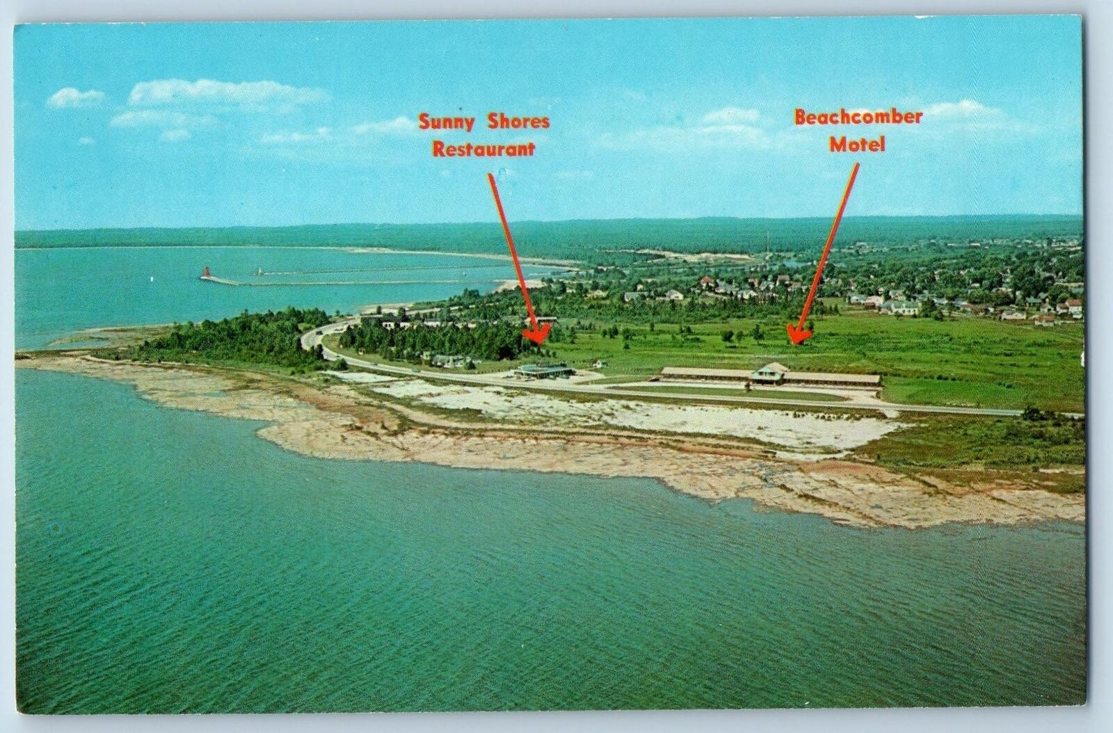 Manistique Michigan Postcard Sunny Shores Restaurant & Beachcomber Hotel c1960\'s