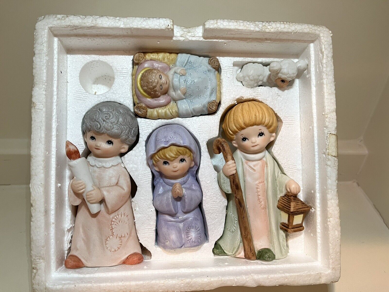 Vintage Home Interiors Homco Children\'s Christmas Nativity Set of 5 Figures 5602