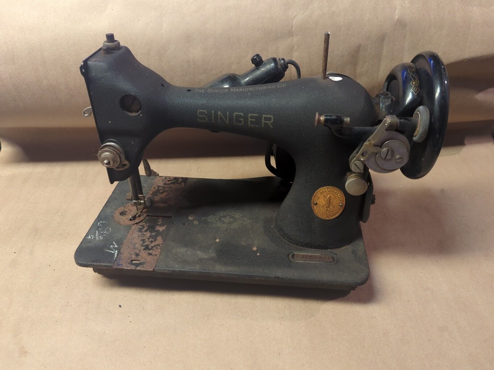 1940s Singer Vintage Sewing Machine for ⭐parts or repair ⭐