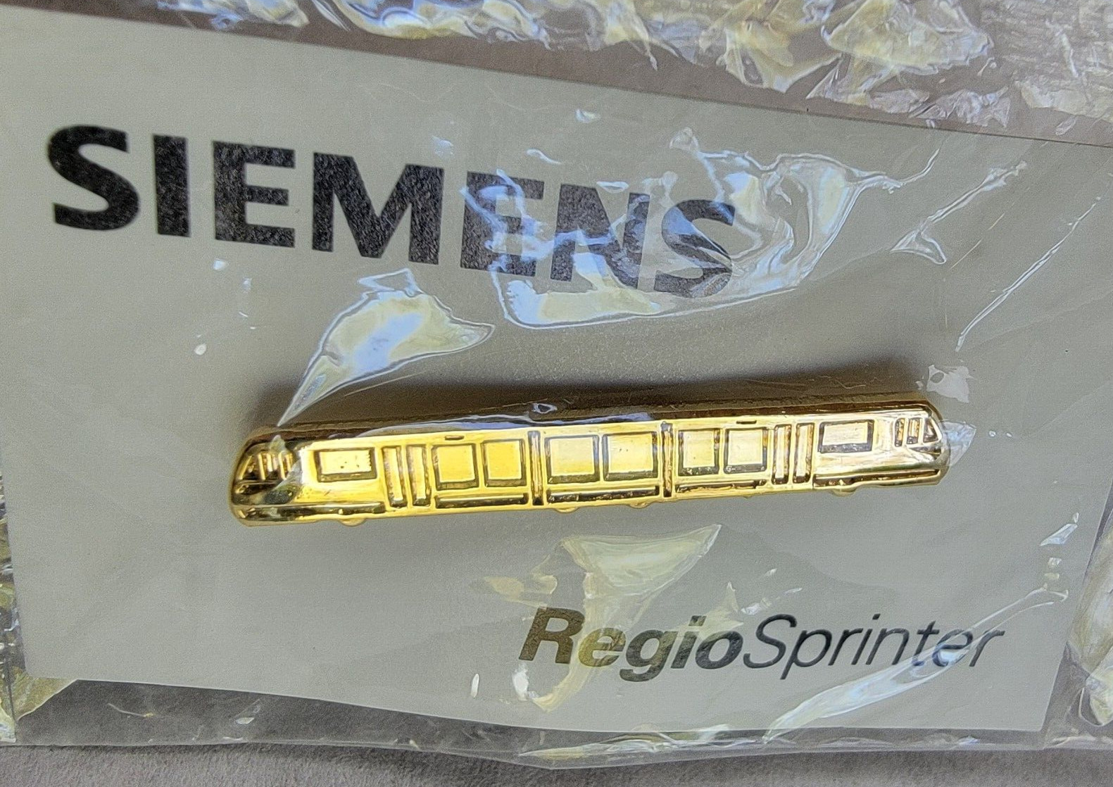 Rare Siemens Regio Sprinter German Railway Railbus Lapel Hat Pin Tie Tack Sealed
