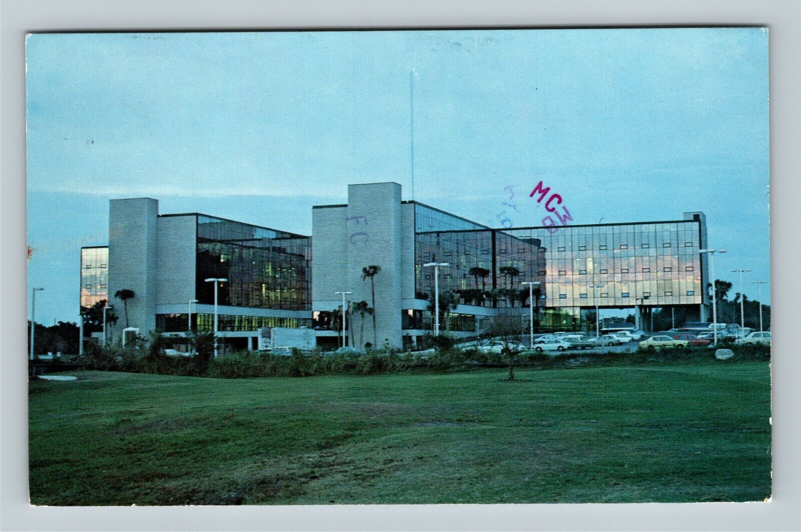 Largo FL, Medical Center Hospital, Grounds, Florida c1981 Vintage Postcard