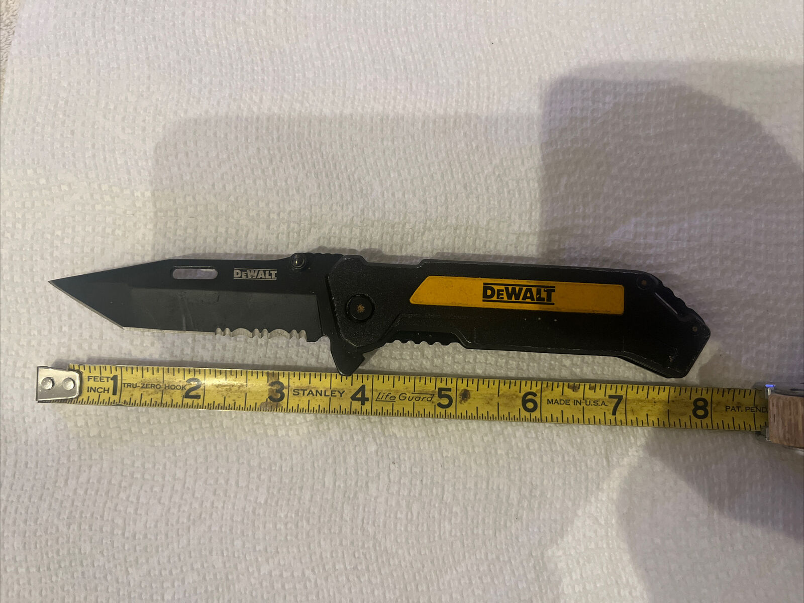 DeWalt Pocket Folding Knife Combo Edge Tanto Blade Belt Clip Liner Lock Grip