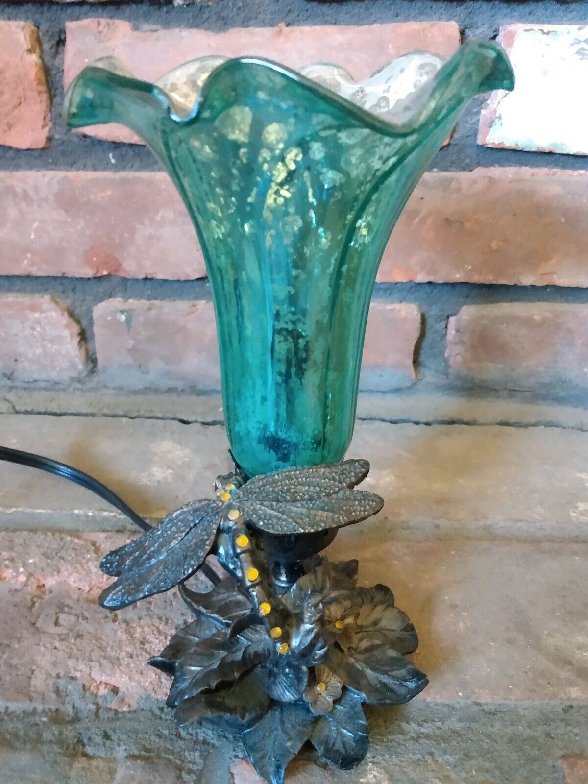 Dragonfly Lamp Art Glass Crome iridescent Tulip Lily Shade Lamp Night Light