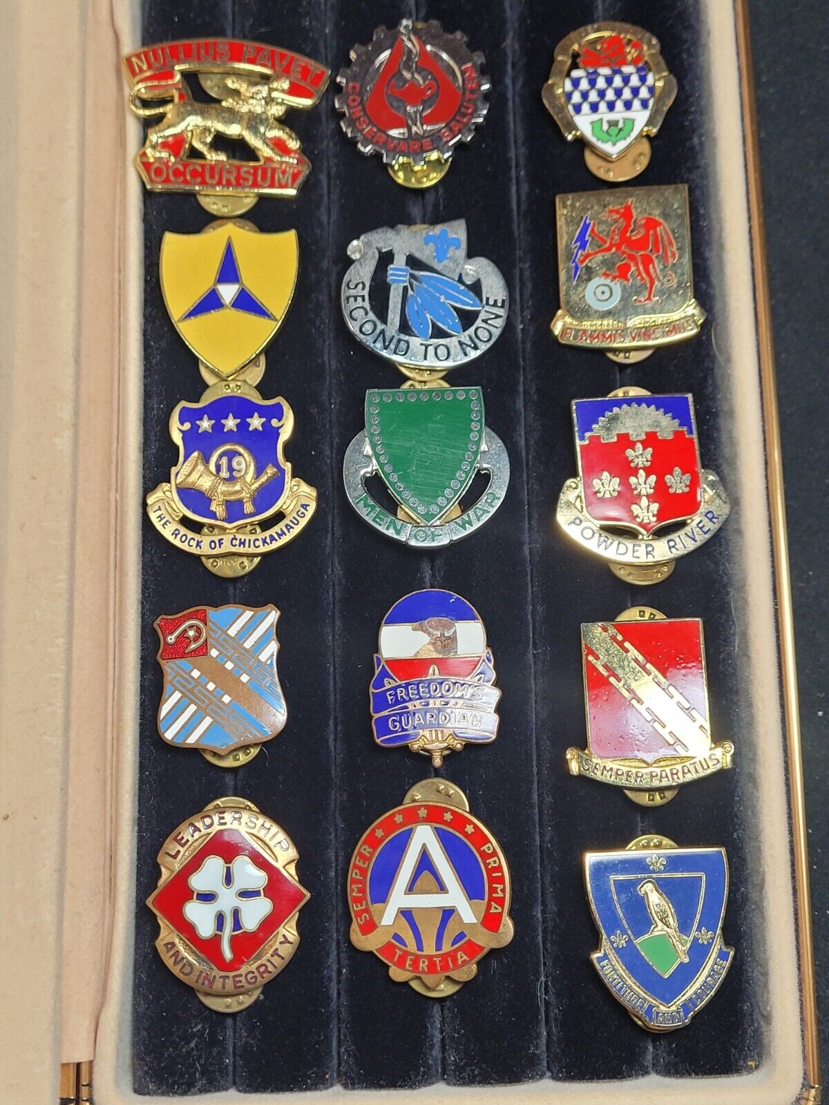 Lot of 15 Vintage US Military Enamel DI Insignia Clutch Pin Badges