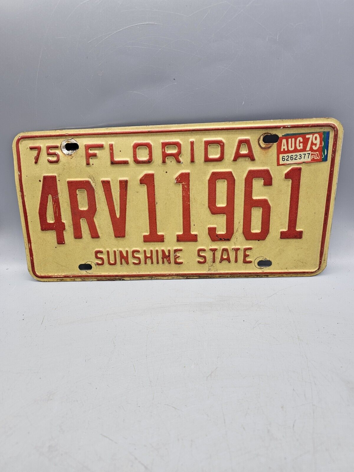 1975 Florida License Plate Sunshine State 4RV11961 Mancave Craft