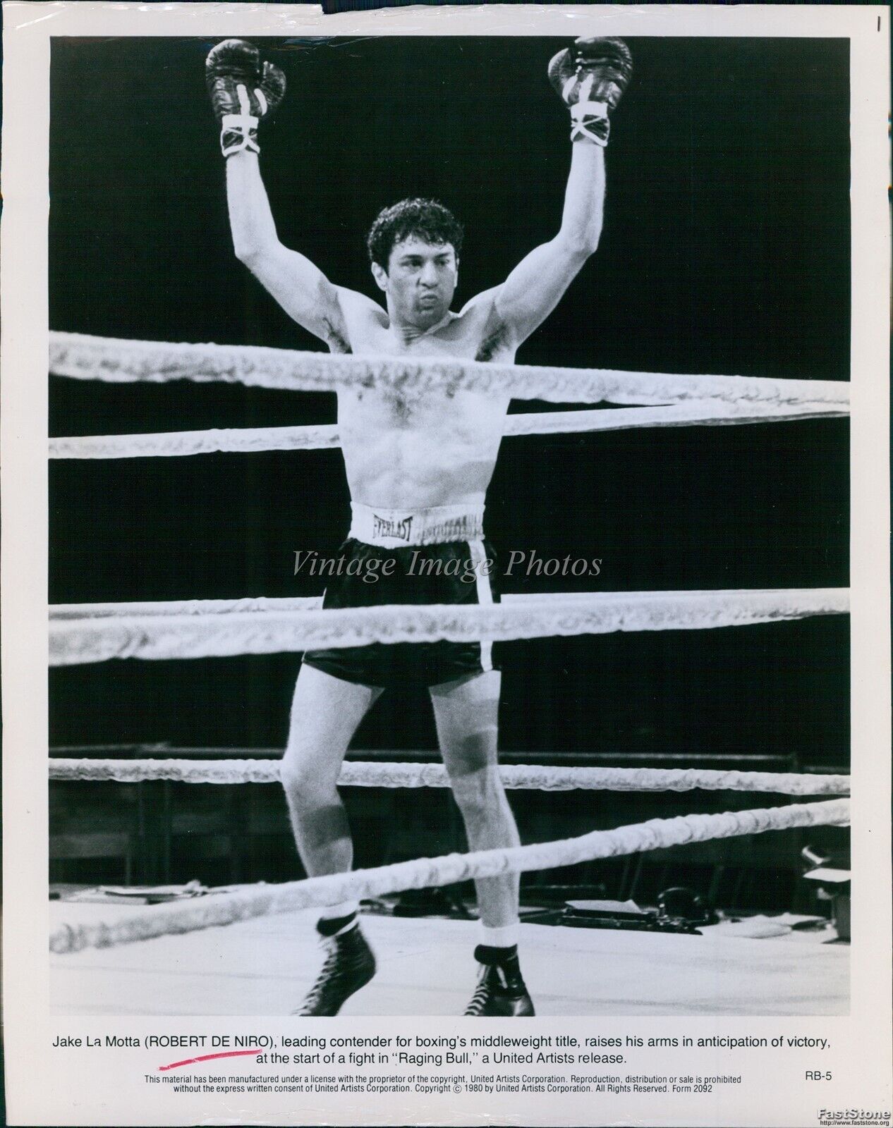 1980 Robert De Niro Anticipates Ring Victory In Raging Bull Movies Photo 8X10