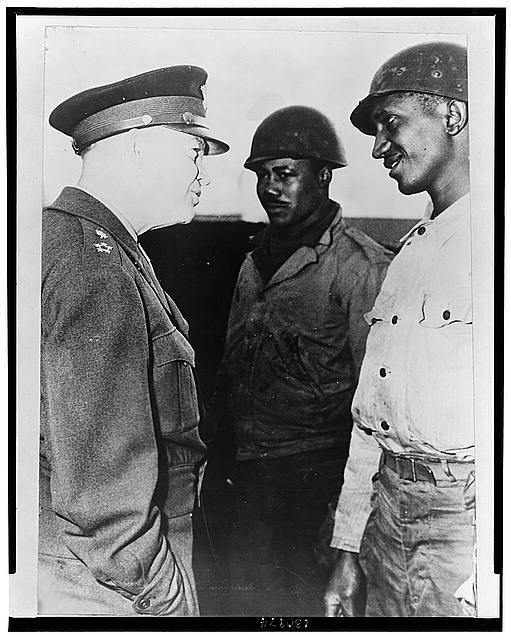 Photo:U.S. General Dwight Eisenhower,Cherbourg-Octeville,1945