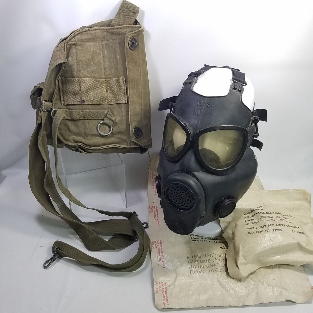 Vtg US Army Gas Mask ABC-M17 Canvas Bag Filters Issue Bags 1964 1966 Vietnam Era