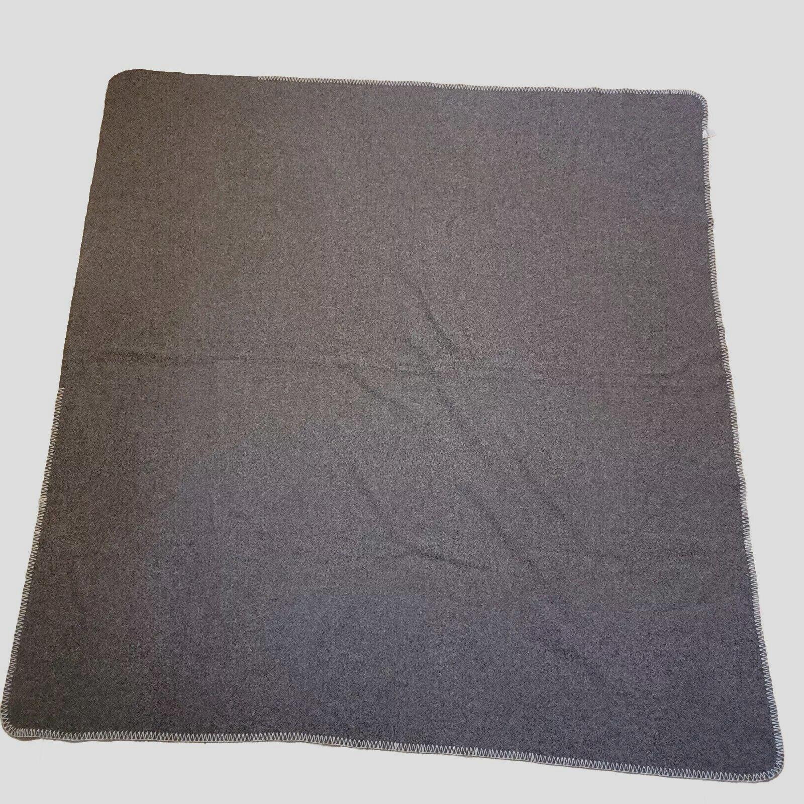Woolmark 100% Wool Blanket 90x86 in Gray Made in France