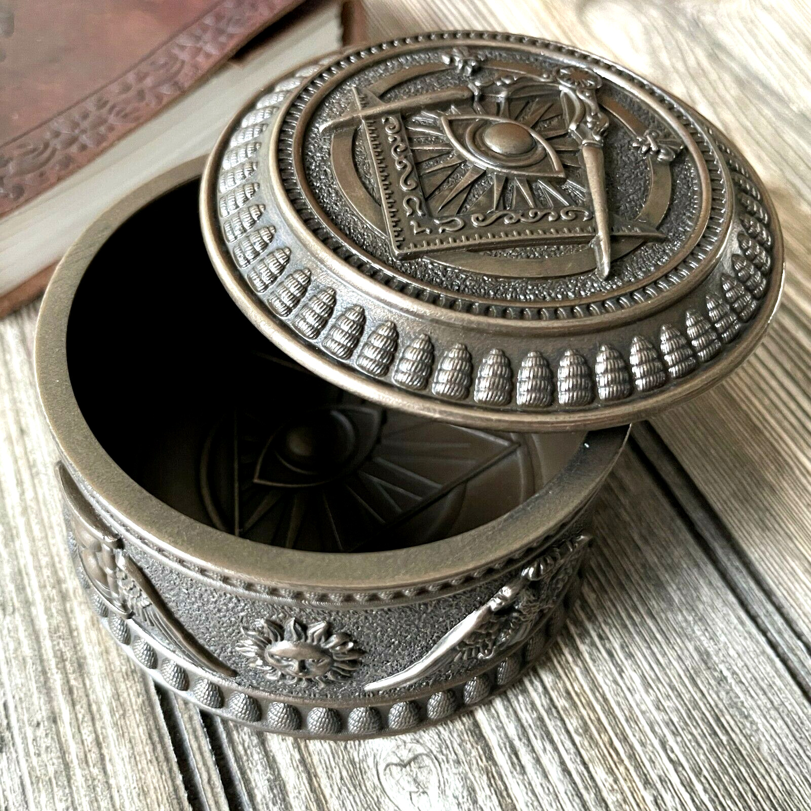 Masonic Eye Of Providence Round Bronze Accent Jewelry Storage Trinket Altar Box