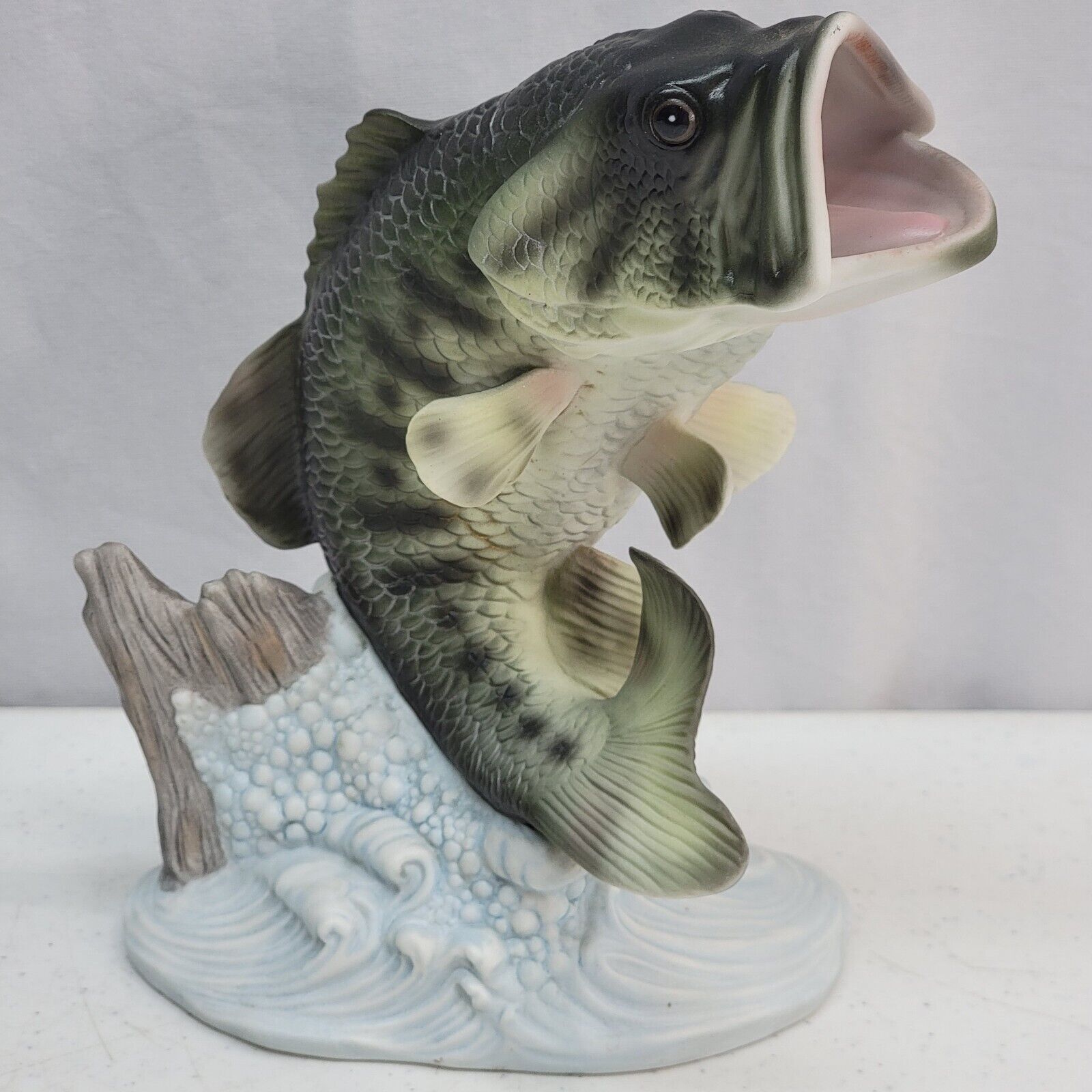 VTG Homco Masterpiece Porcelain 1988 Large Mouth Bass Fish Live Action Figurine