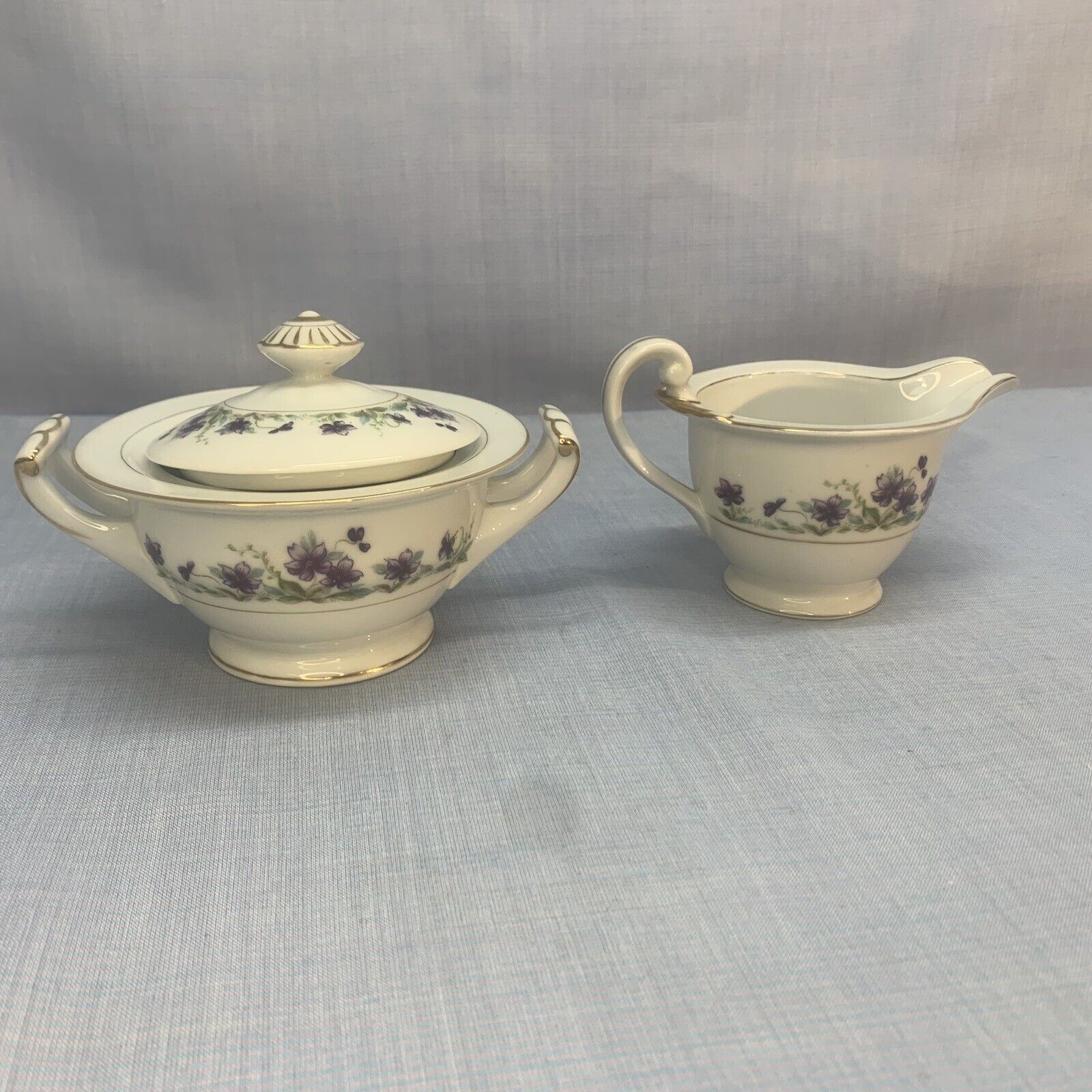 Vintage Aladdin fine china Violet pattern with gold trim sugar bowl and creamer