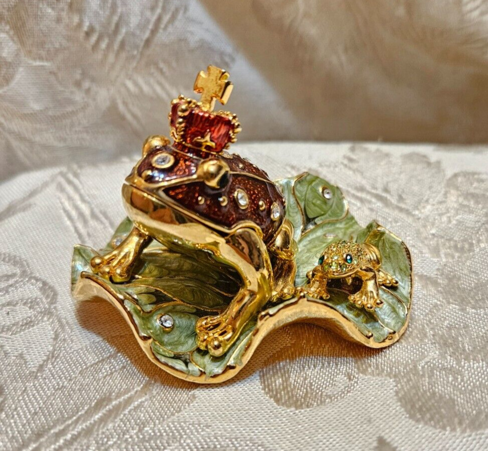 Enamel * Bejeweled Frog King & Baby on Lily Pad * Magnetic Hinged Trinket Box *