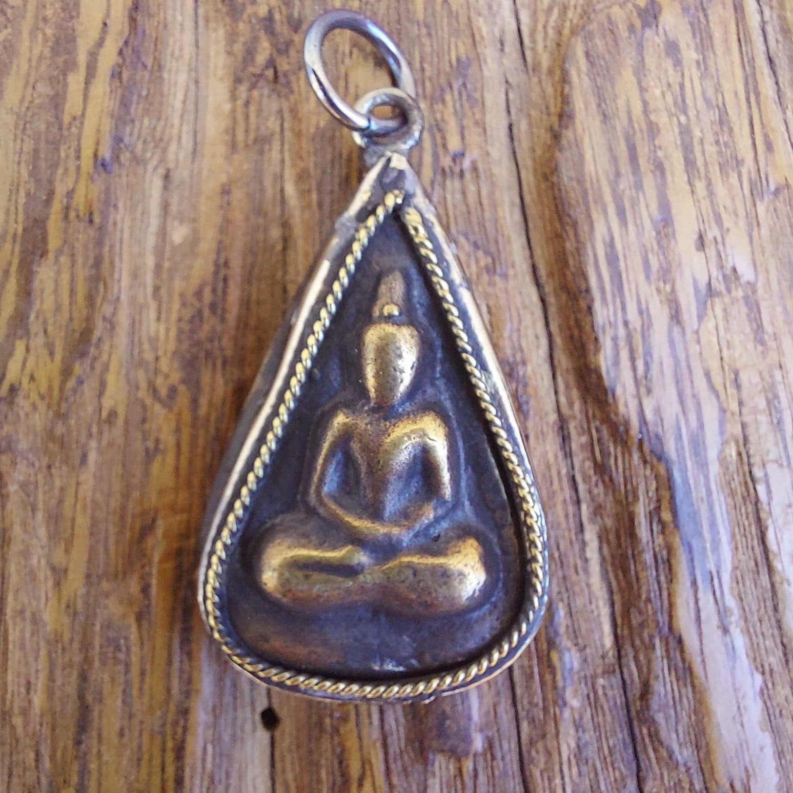Vintage Seated Buddha Amulet Pendant