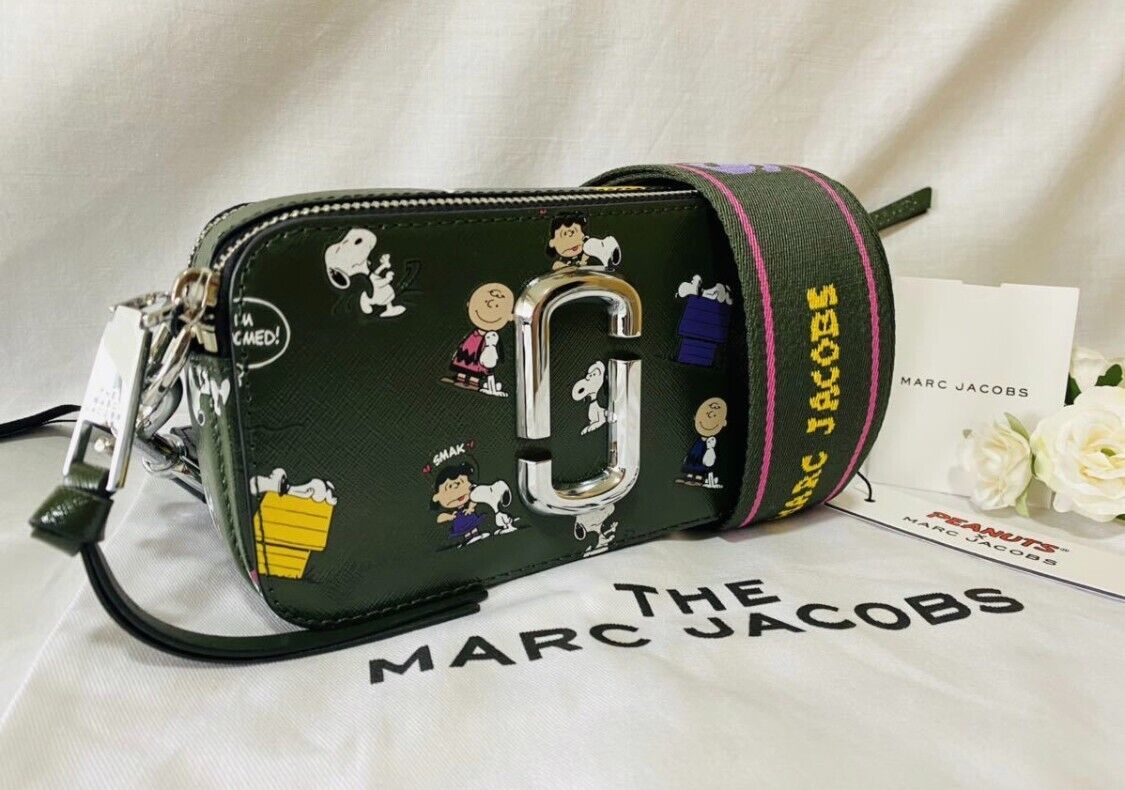 Marc Jacobs Peanuts Snoopy Collaboration DARK GREEN Crossbody Camera Bag KN