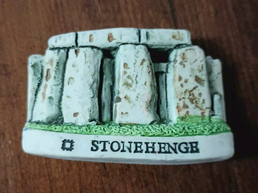 Vintage Souvenir Fridge Magnet - Stonehenge 3-D
