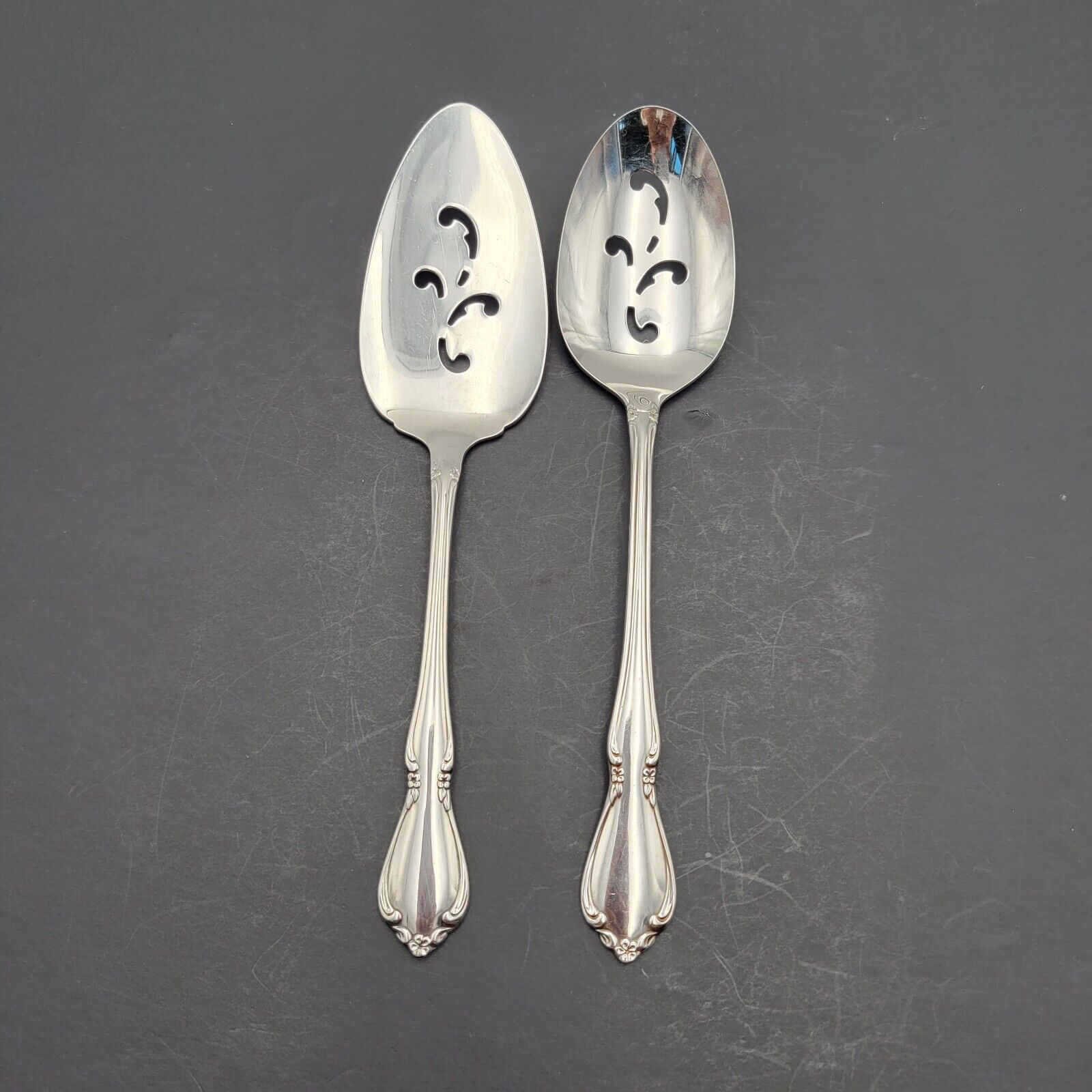 Set Of 2 Oneida Oneidacraft CHATEAU Stainless Pierced Serving Spoon