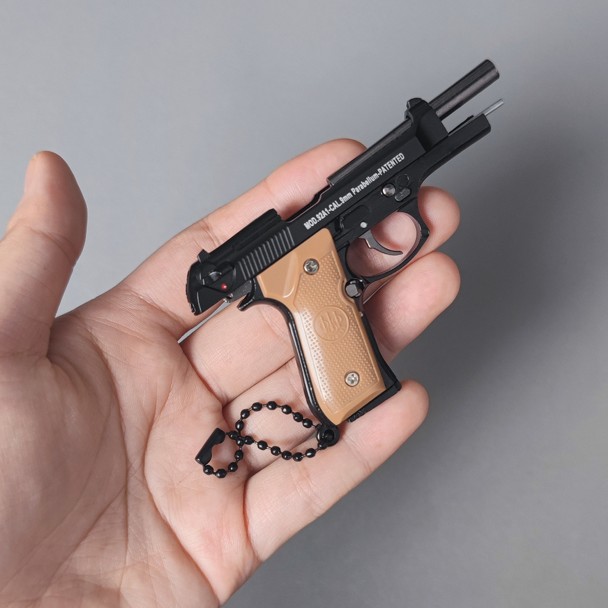 Gun Keychain,Metal Beretta 92f Keychain Mini 1:3 Scale Pistol Keychain for Man