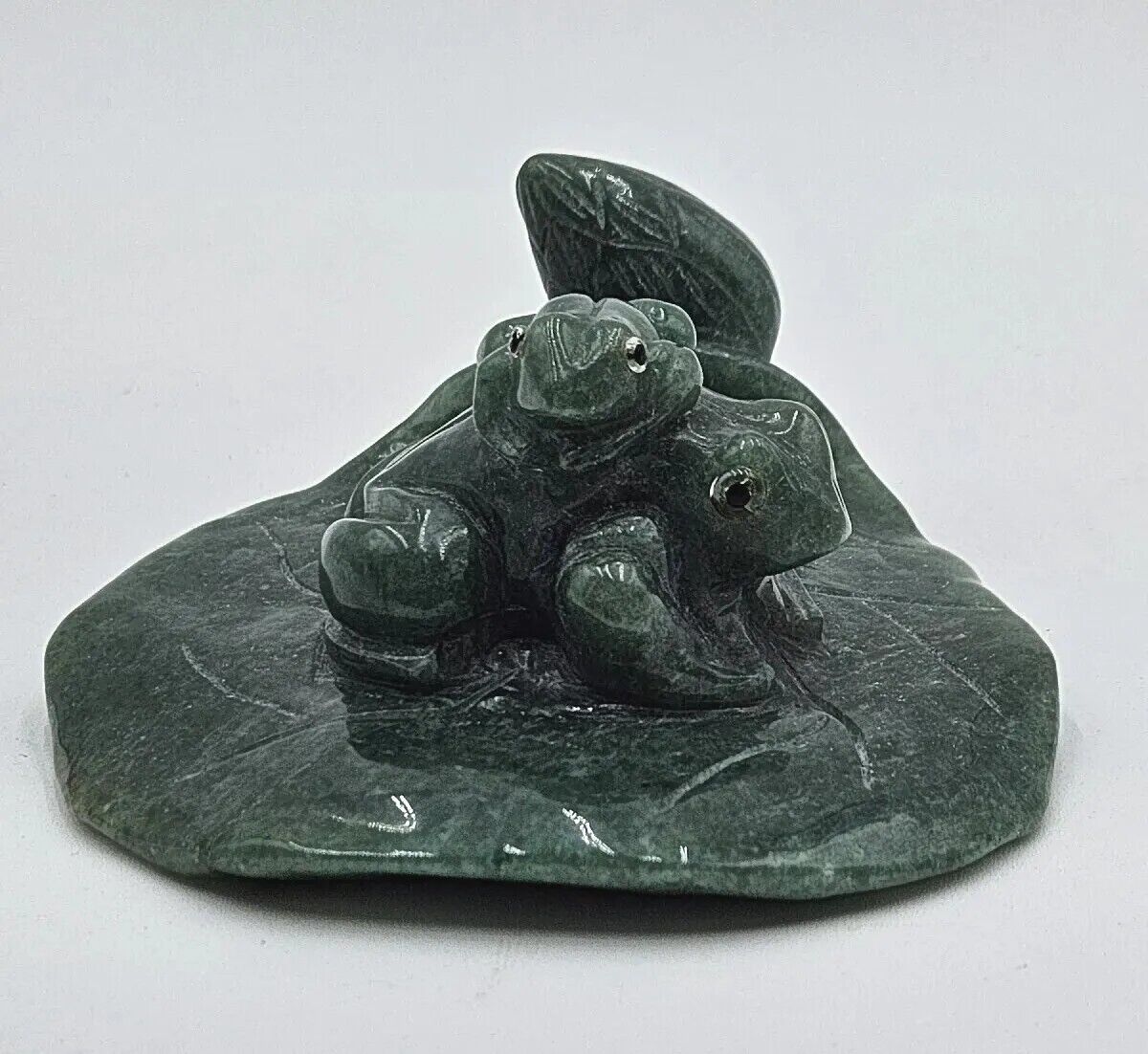 Vintage Carved  Jade Green Mama & Baby Frog On Lilypad, 5\
