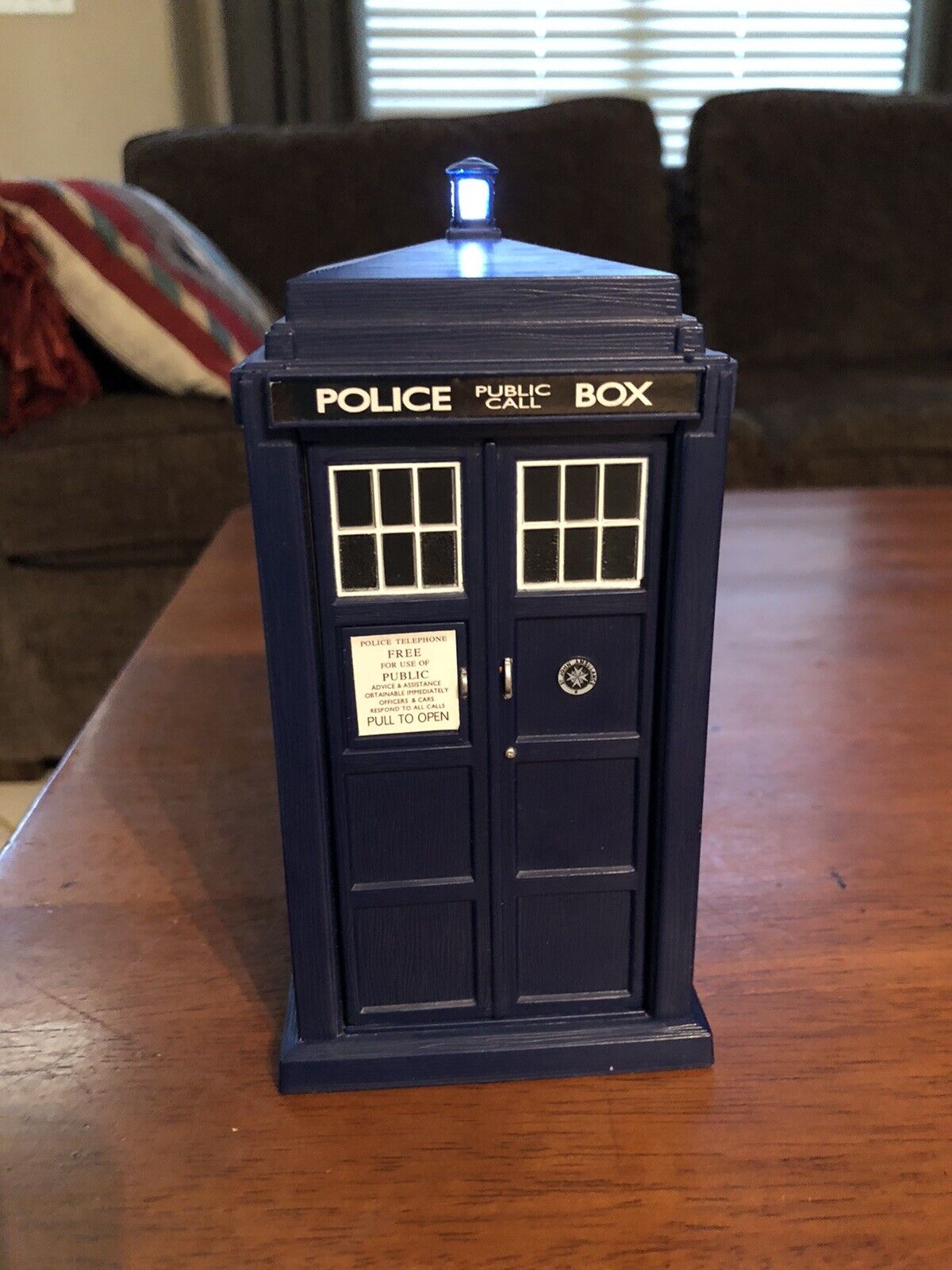 Doctor Who TARDIS Police Public Call Box 6\