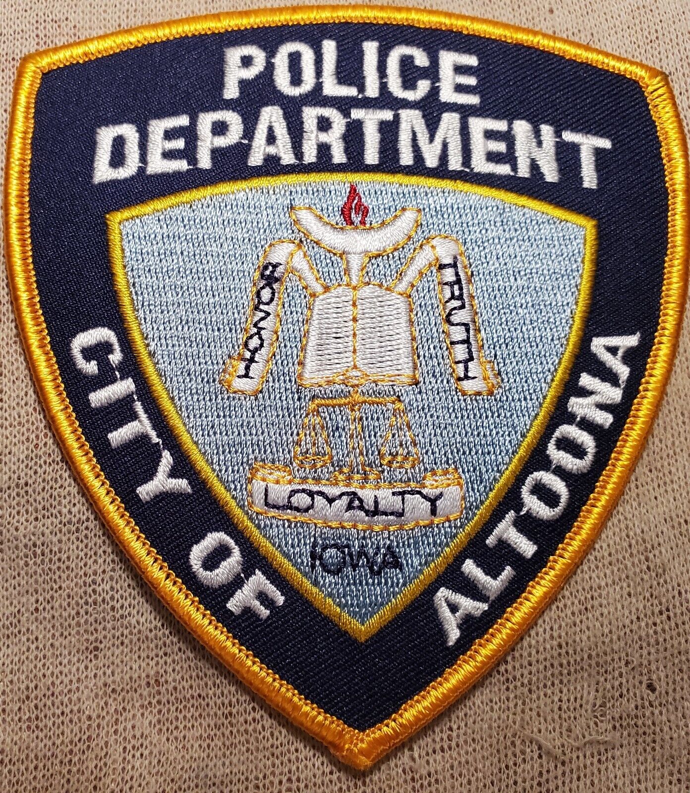 IA City of Altoona Iowa Police Shoulder Patch