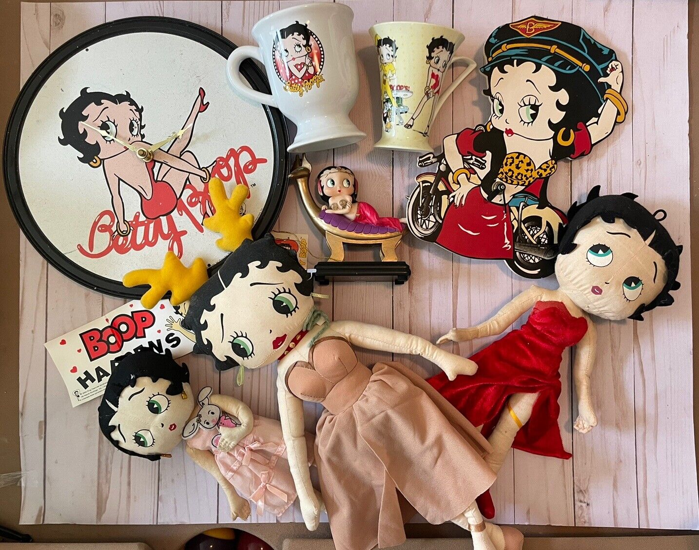 Vintage Betty Boop Lot - Clocks, Mugs, Dolls, Decor