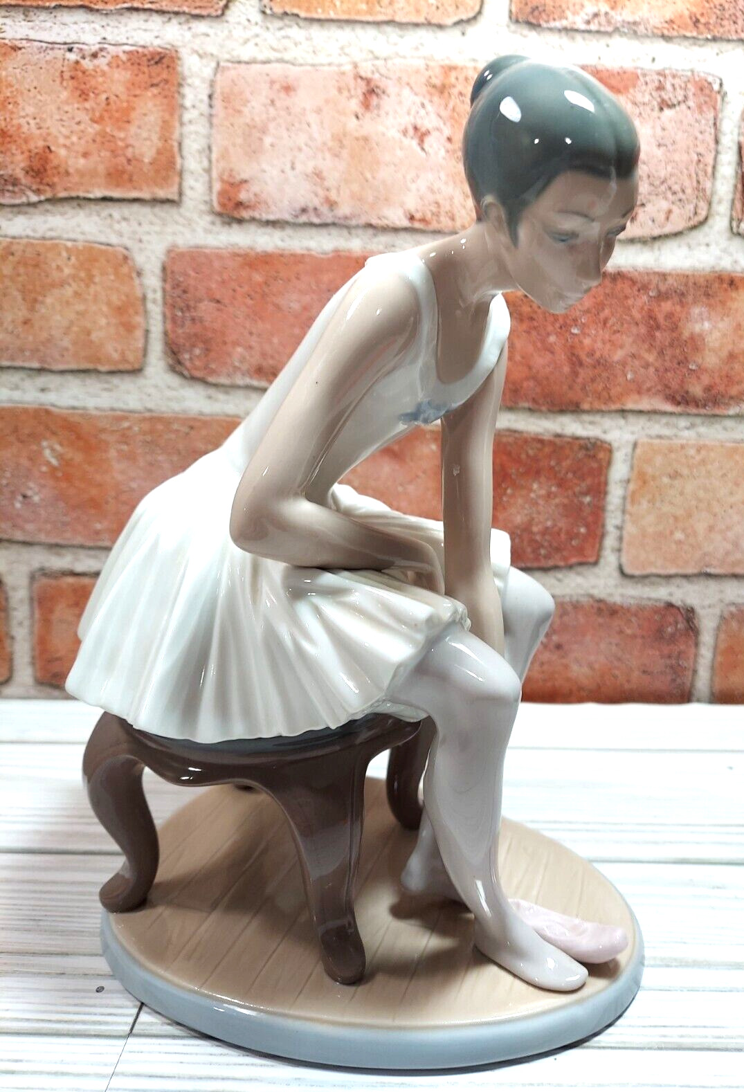 VintageNAO by Llardo Ballerina Sitting Putting on Slippers \