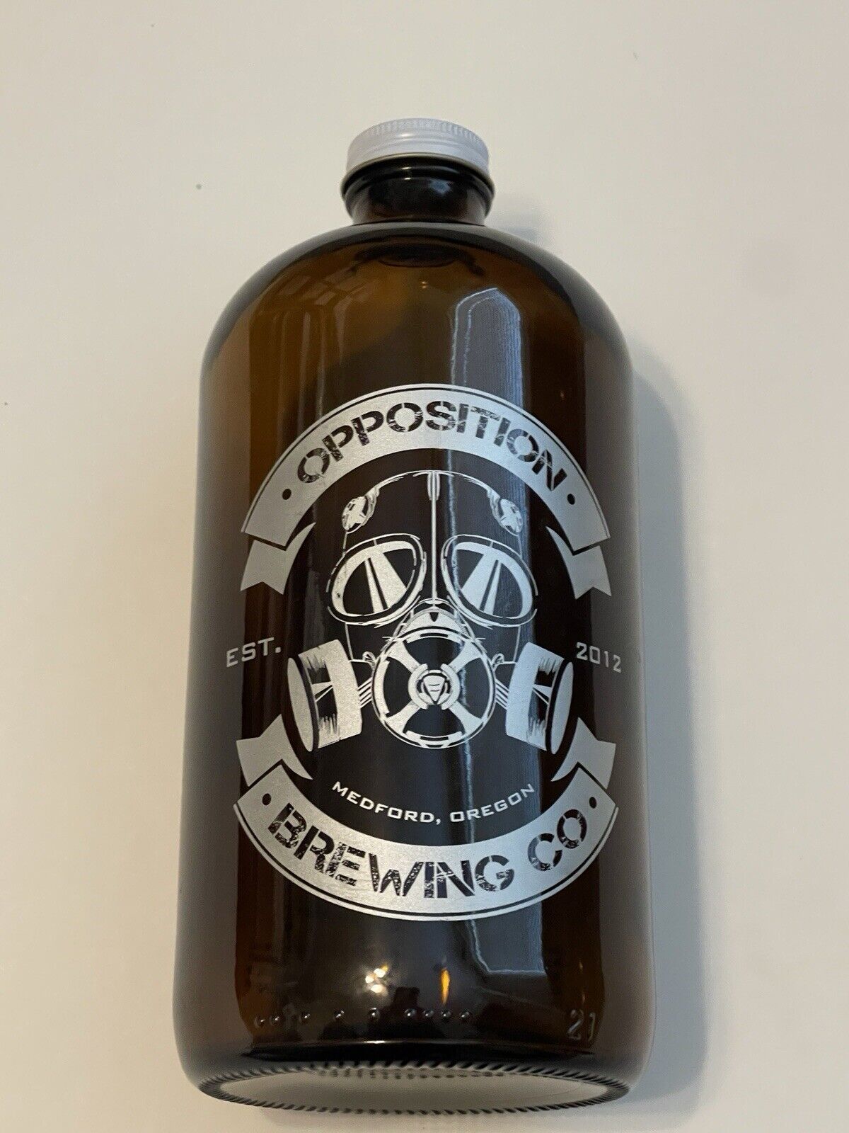 RARE 32 OZ OPPOSITION BREWING CO. GLASS GROWLER CRAFT BEER Oregon Micro Brew