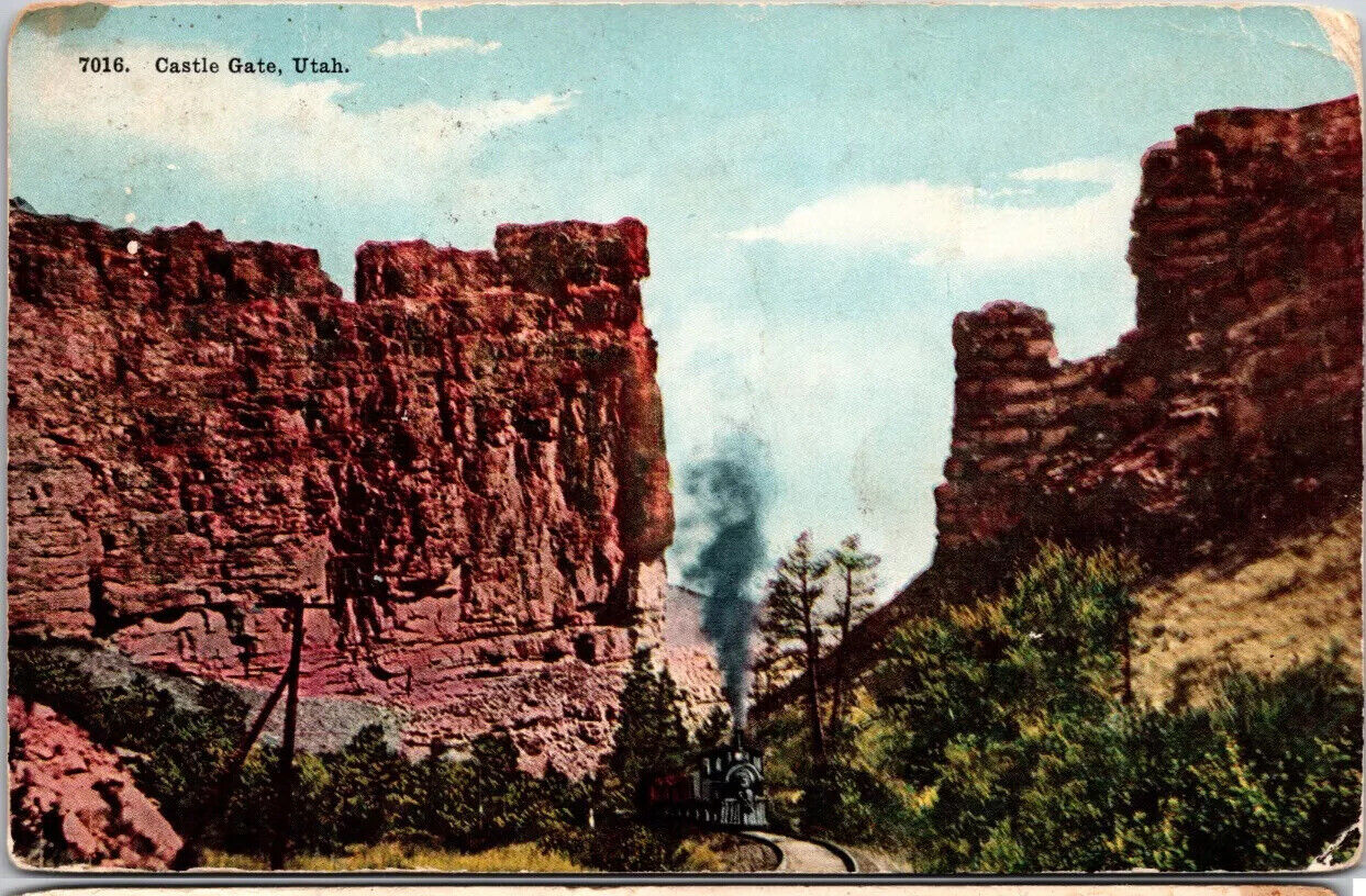 Postcard UT Castle Gate Train Railroadiana Utah
