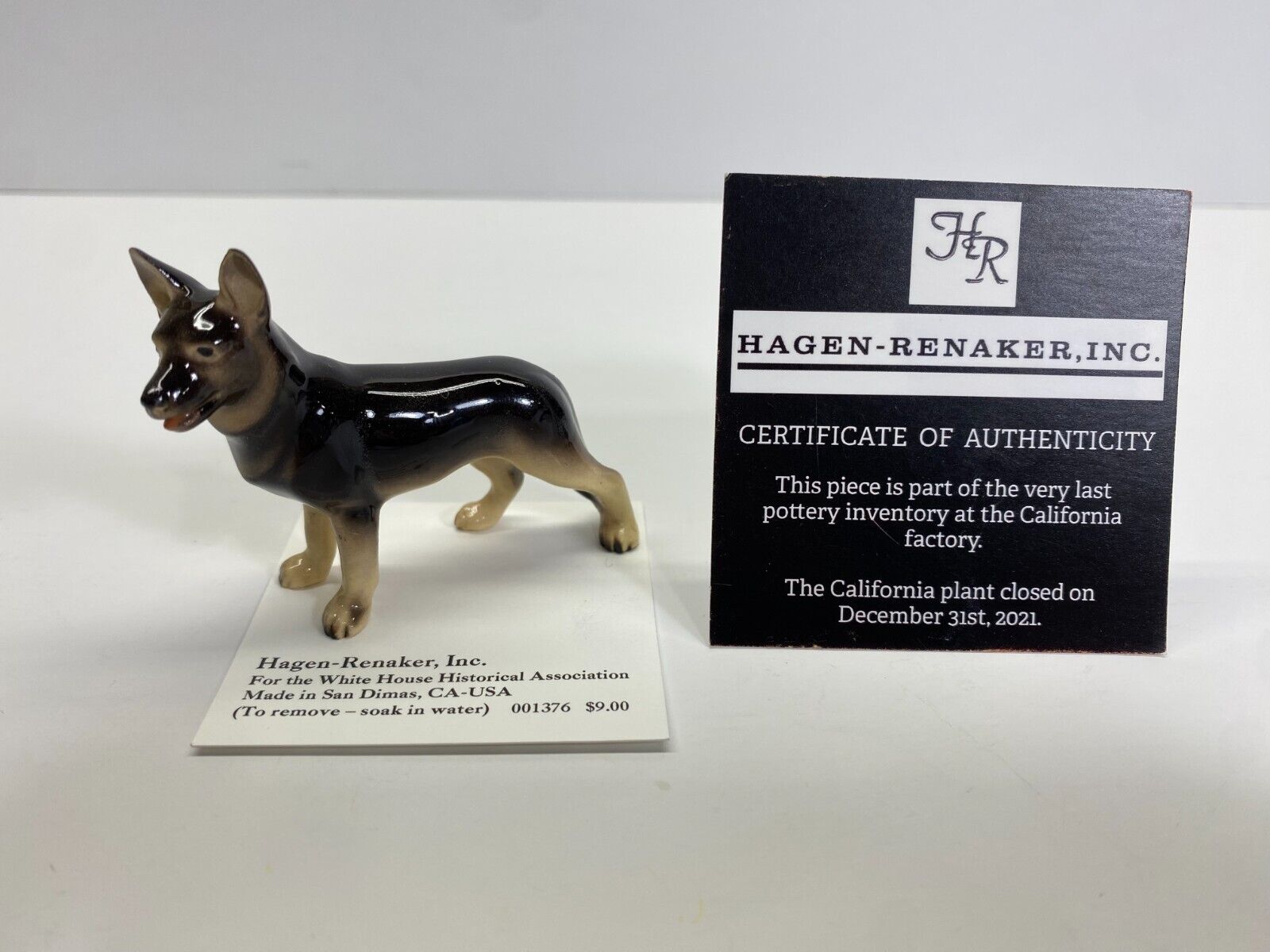 Hagen Renaker #26 The White House Carded Clipper JFK's German Shepherd Carded