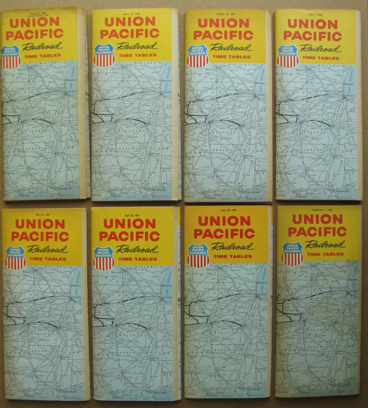 UP UNION PACIFIC 1960s Timetable Lot #1: 8 issues, 1962-69  **CLEARANCE**