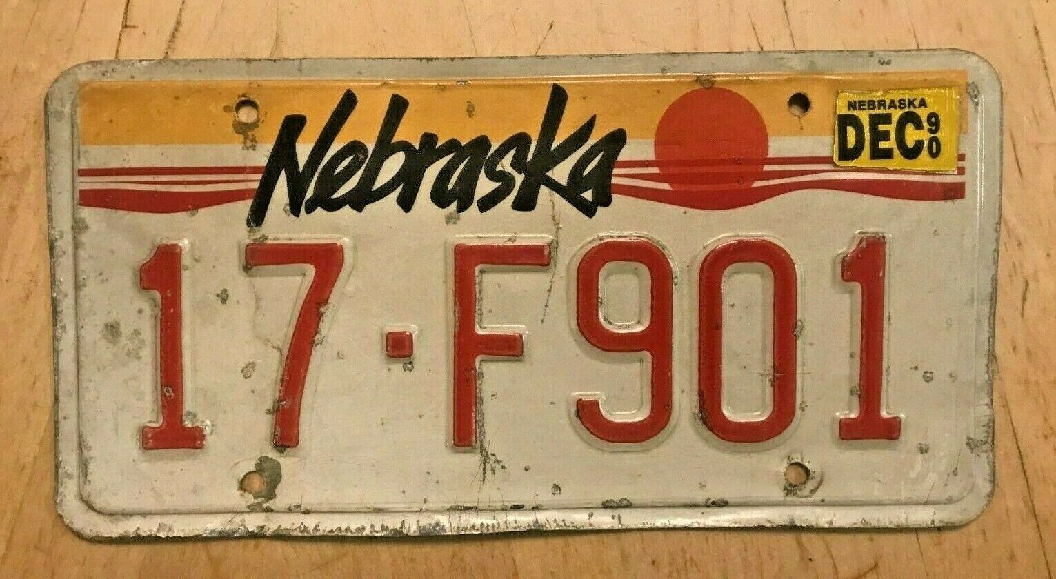 1990 NEBRASKA GRAPHIC PASSENGER AUTO  LICENSE PLATE \