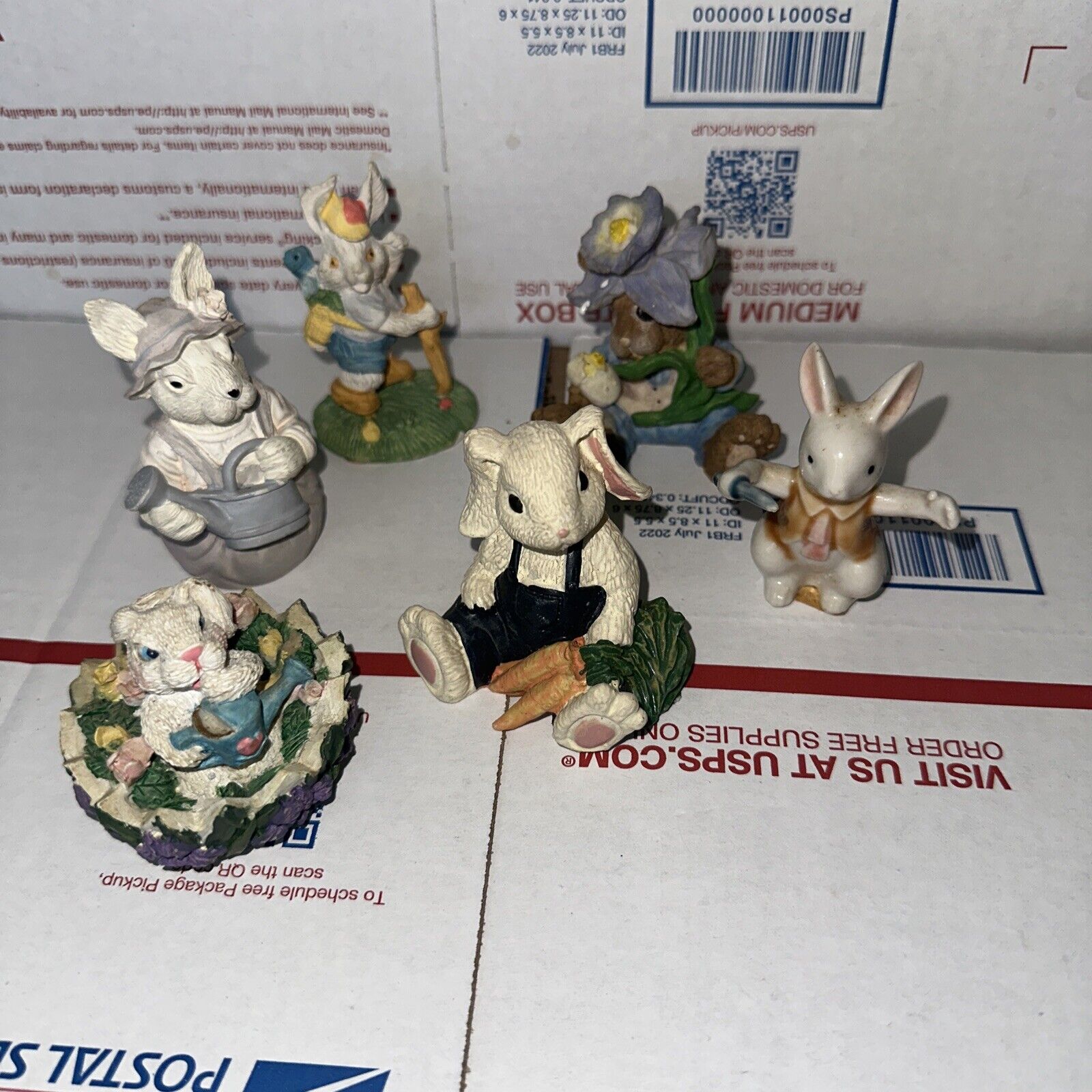 Vintage Bunny Rabbit Figurines Collectible Lot Of 6 1053d