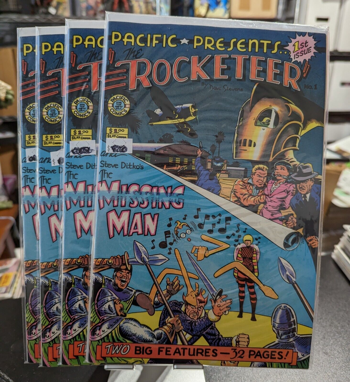 Pacific Presents The Rocketeer (First headlining issue featuring Rocketeer) NM+