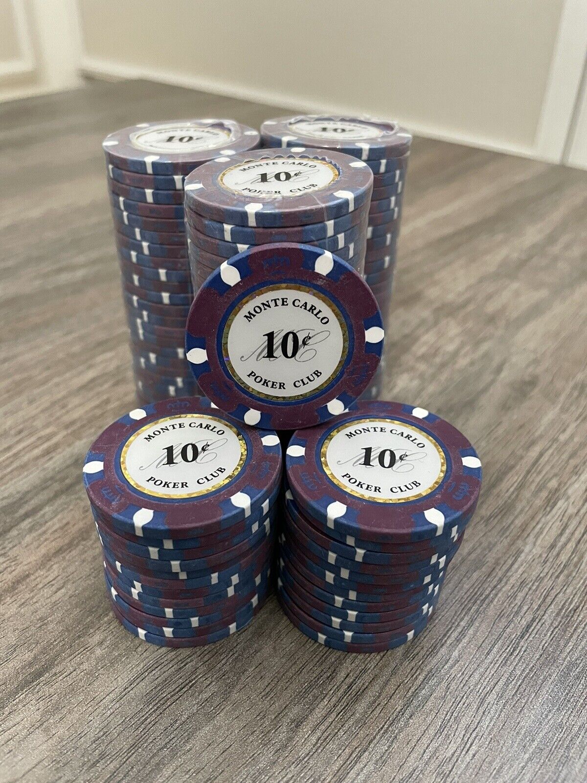 Monte Carlo 14 Gram Clay Poker Chips 10 cent demonination  100 chips Brand New
