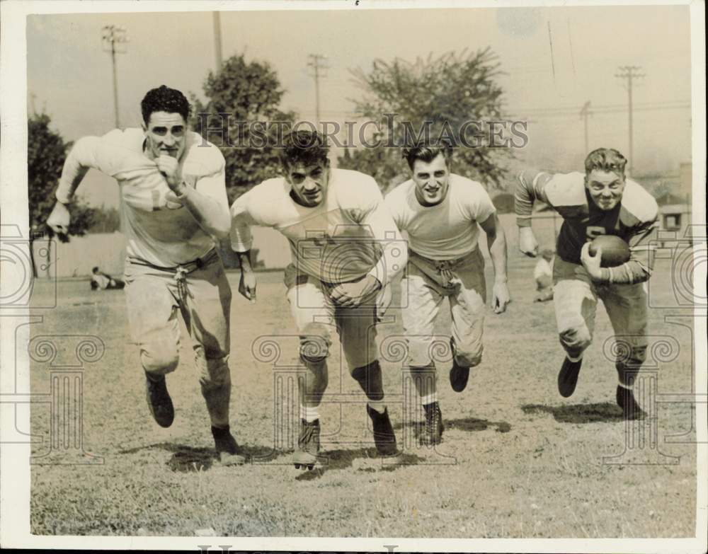 1940 Press Photo Renton\'s power-packed backfield running toward the camera